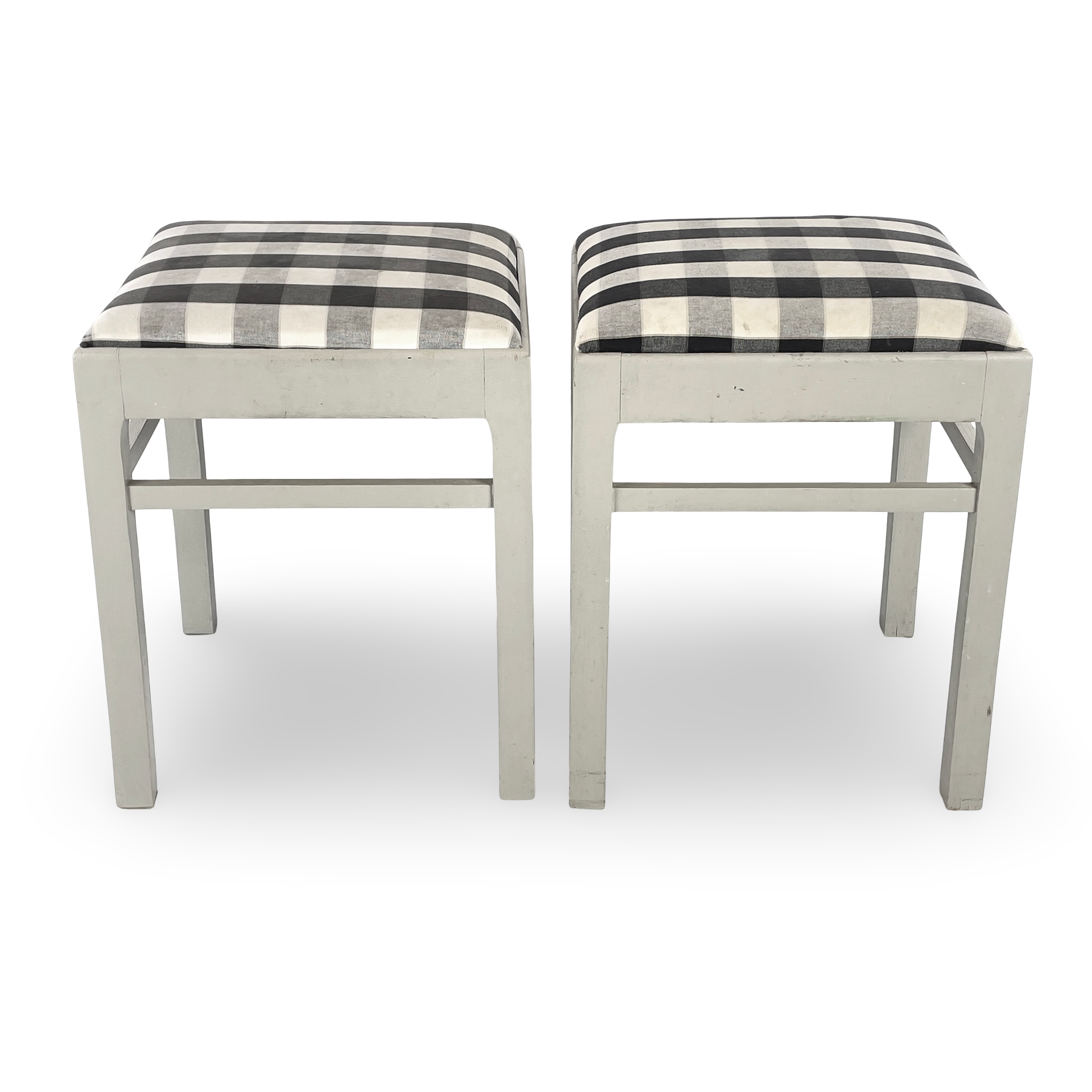 TABURETTER, ett par. Bemålat trä, 1900-tal.