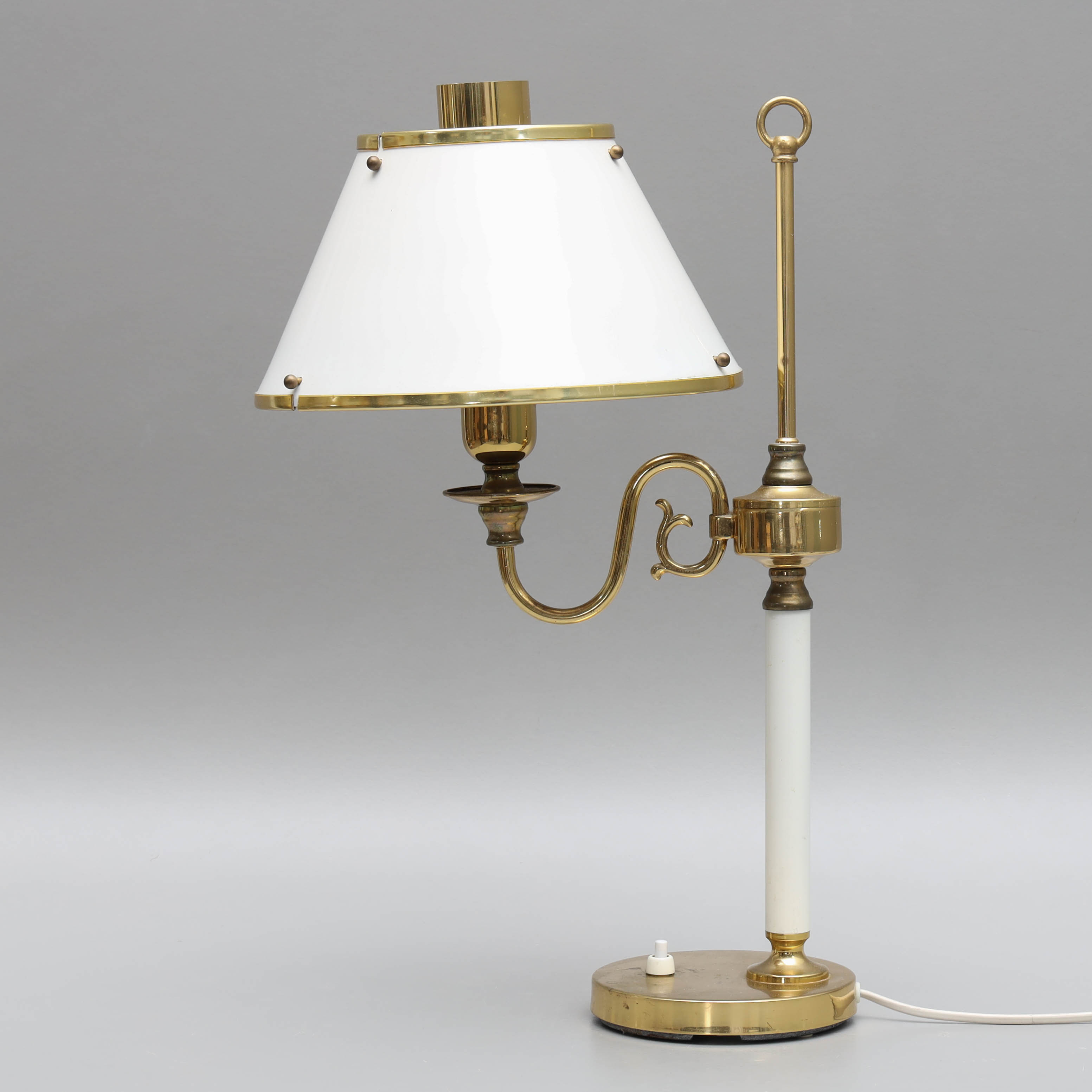 SKRIVBORDSLAMPA, plåt & metall, Engelsk stil, modell 8320, Boréns.