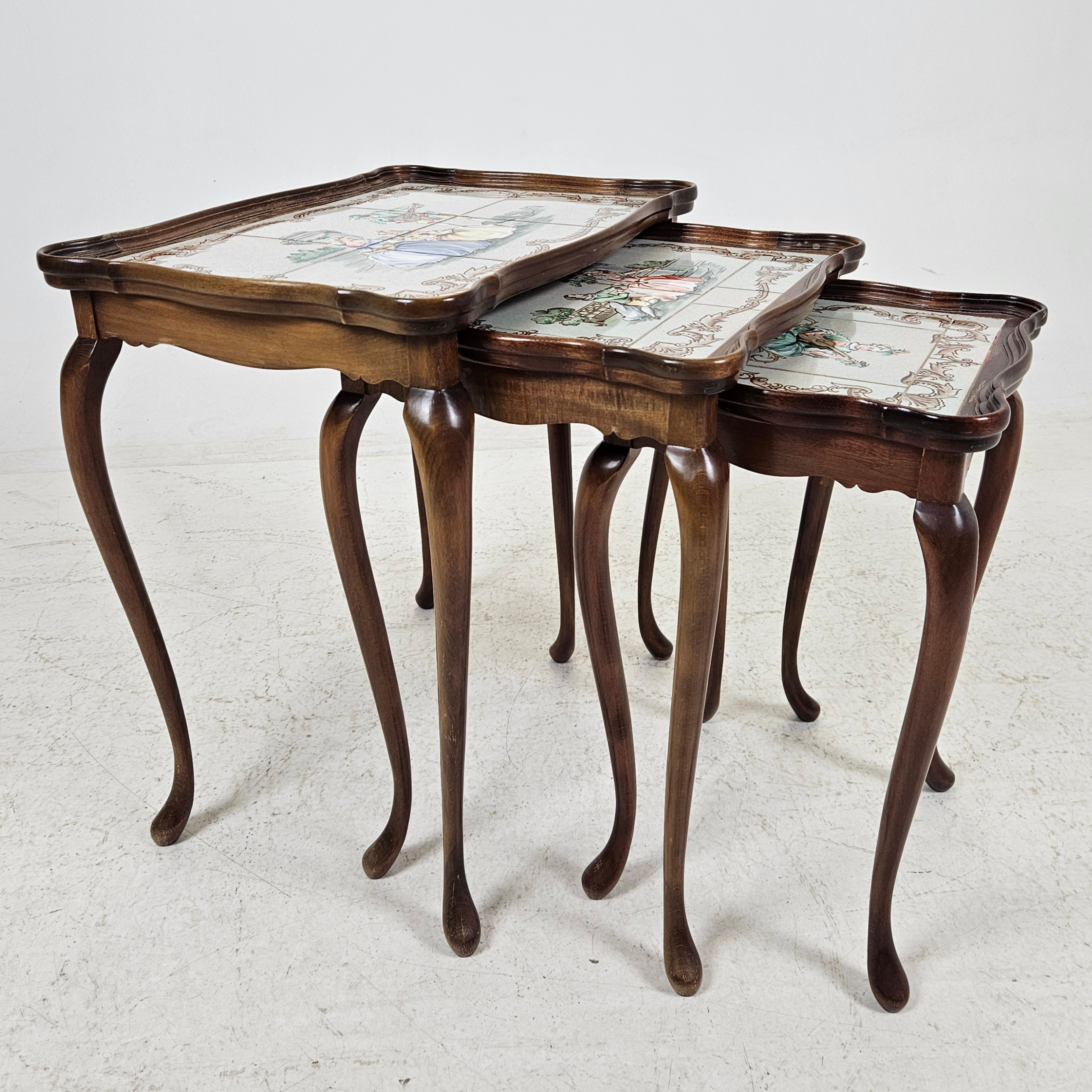 SATSBORD, 3 delar, rokokostil, 1900-tal.