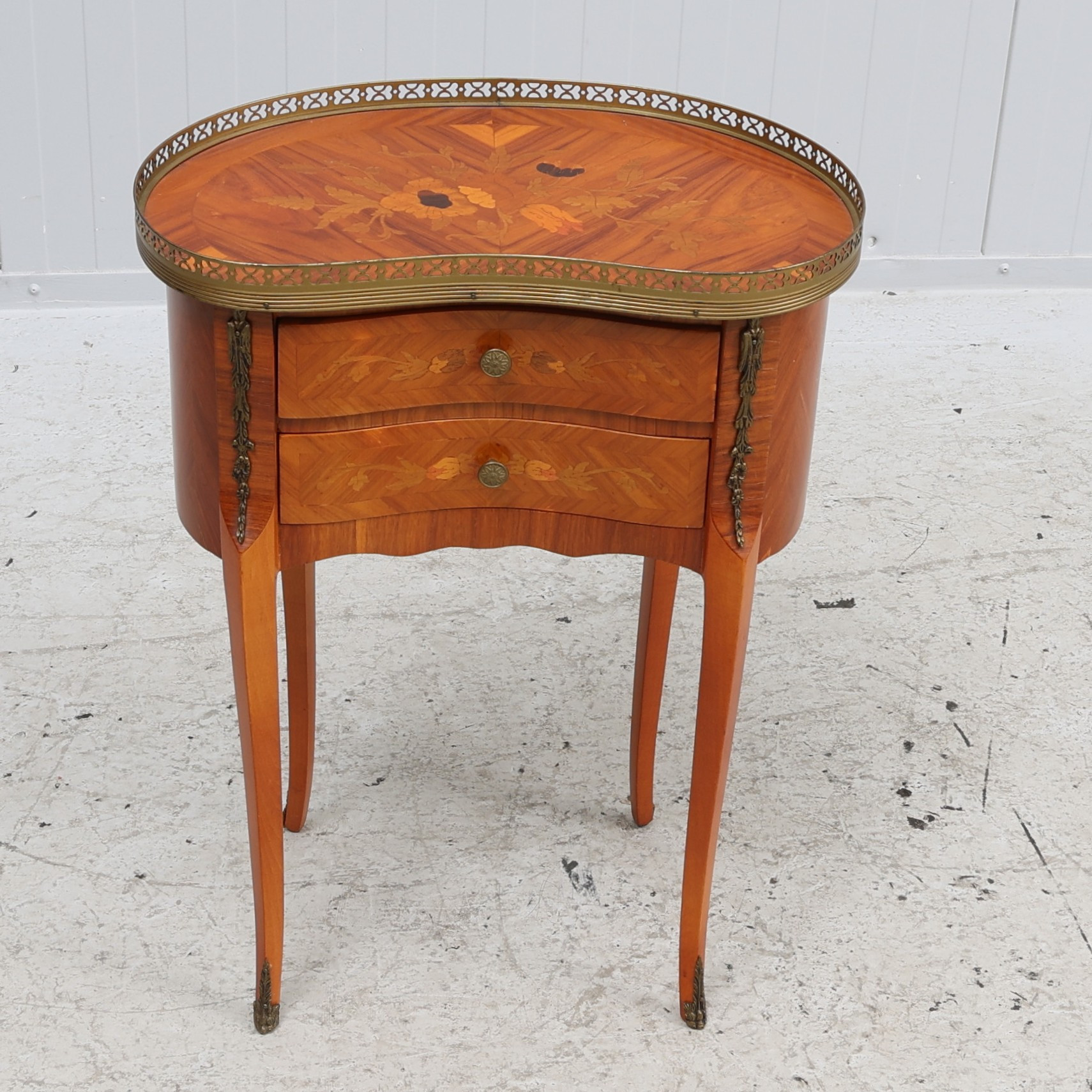 SÄNGBORD/BYRÅ, Louis XVI-stil, 1900-tal.