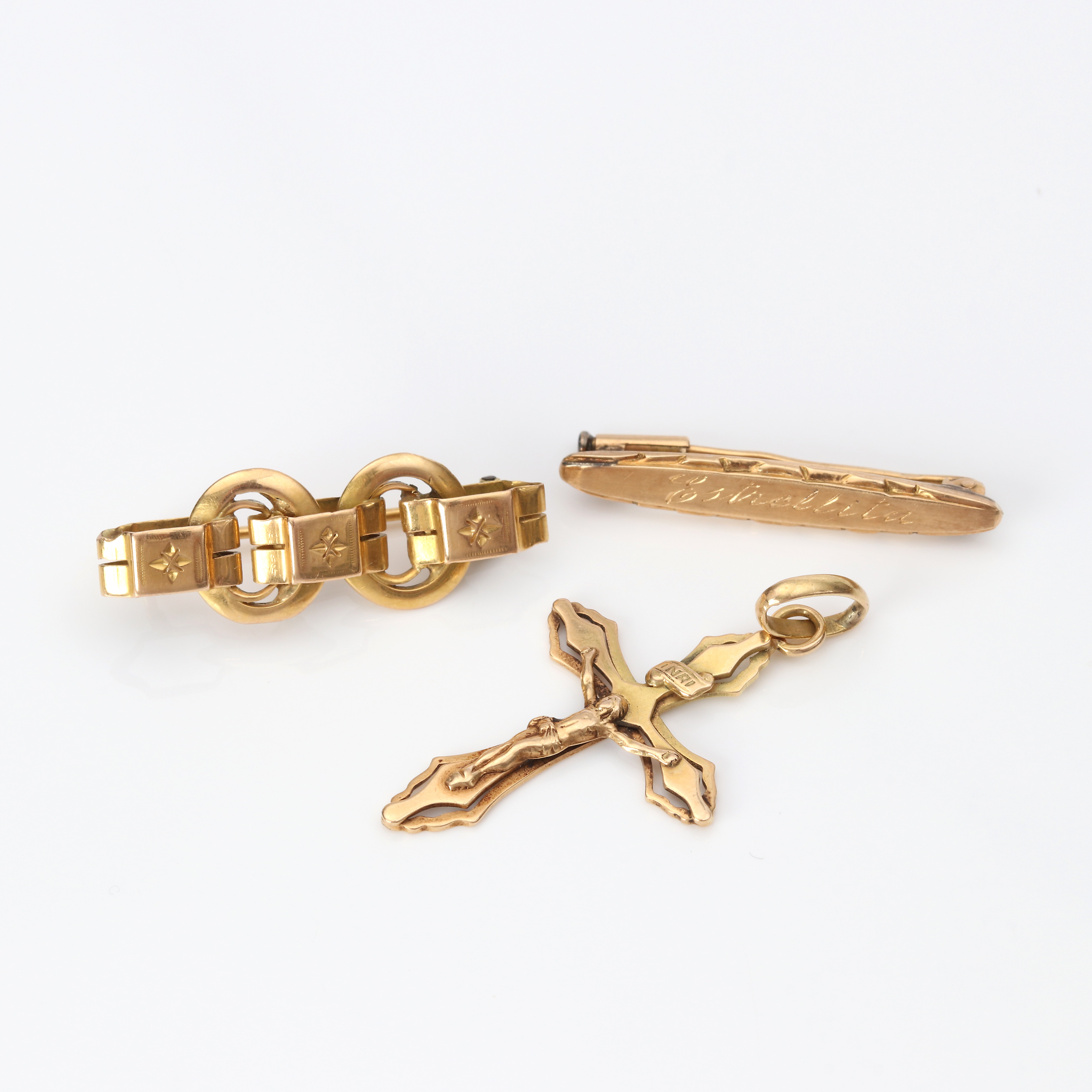 GULDSMYCKEN, TRE ST. 14k och 18k guld.