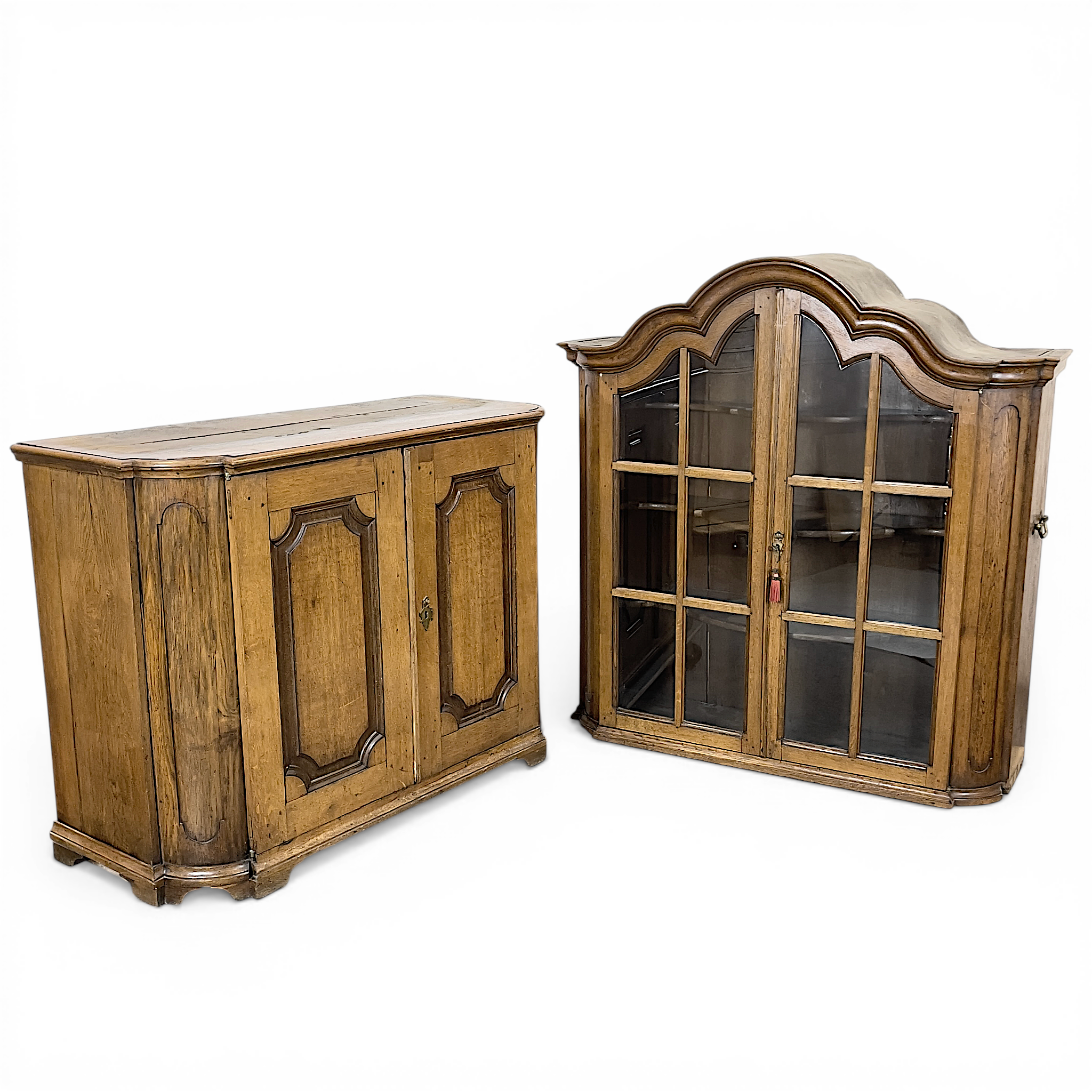 VITRINSKÅP, 2-delat. Ek, 1800-tal.