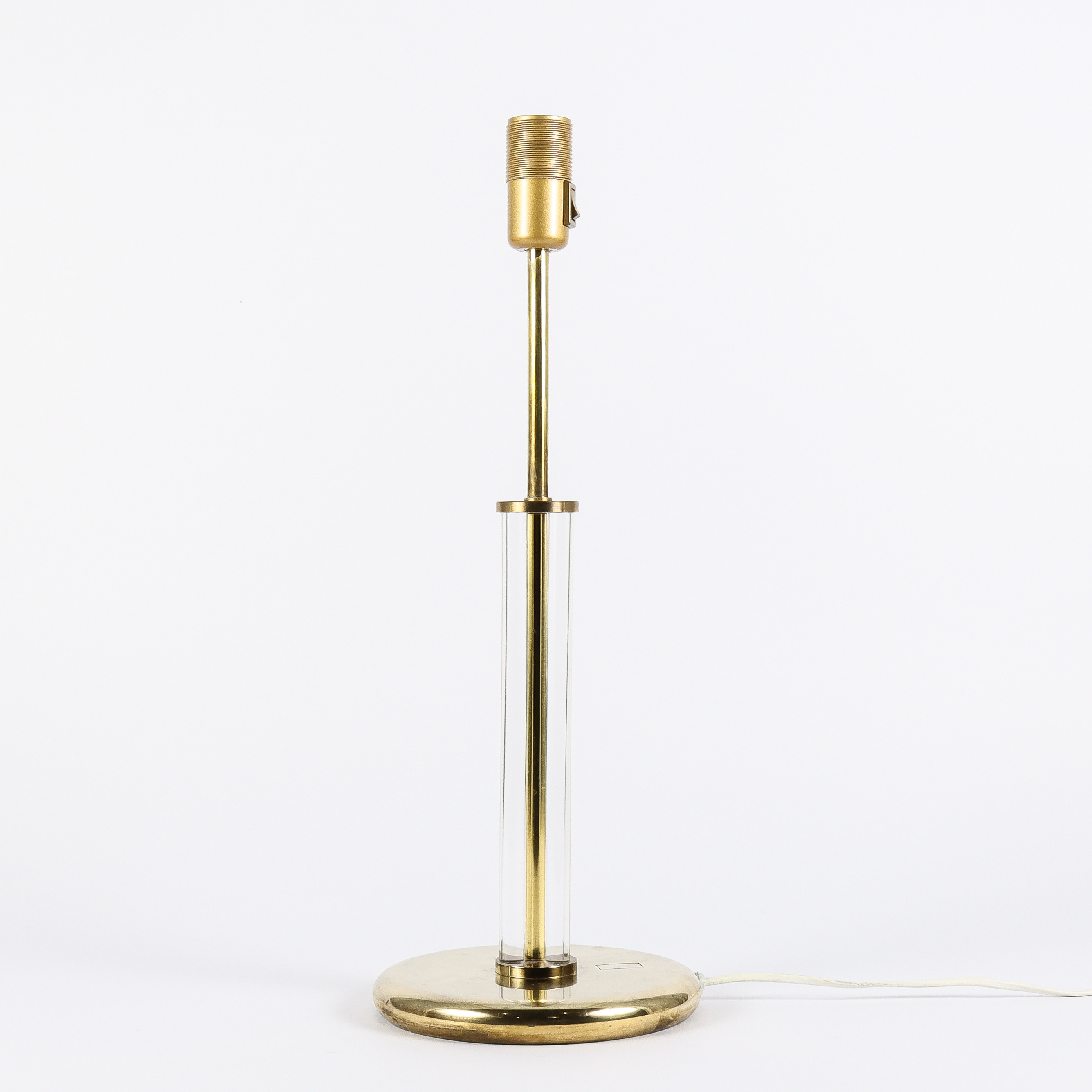 BORDSLAMPA, mässing och plexiglas, märkt Ceci M, 1900-talets senare del.