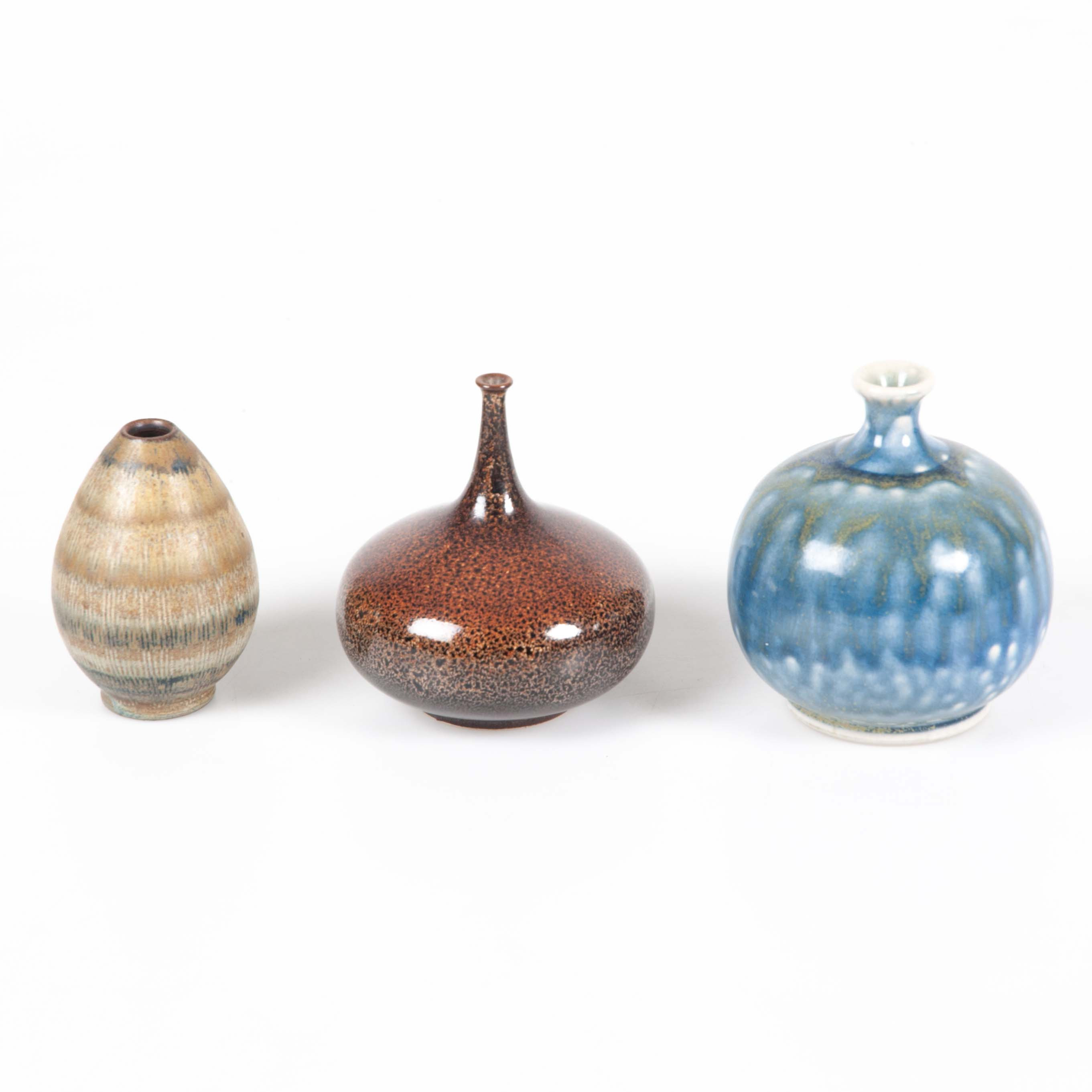 VASER. 3 delar keramik bl.a Yngve Blixt, egen studio, Höganäs och Leif Svensson Höganäs.