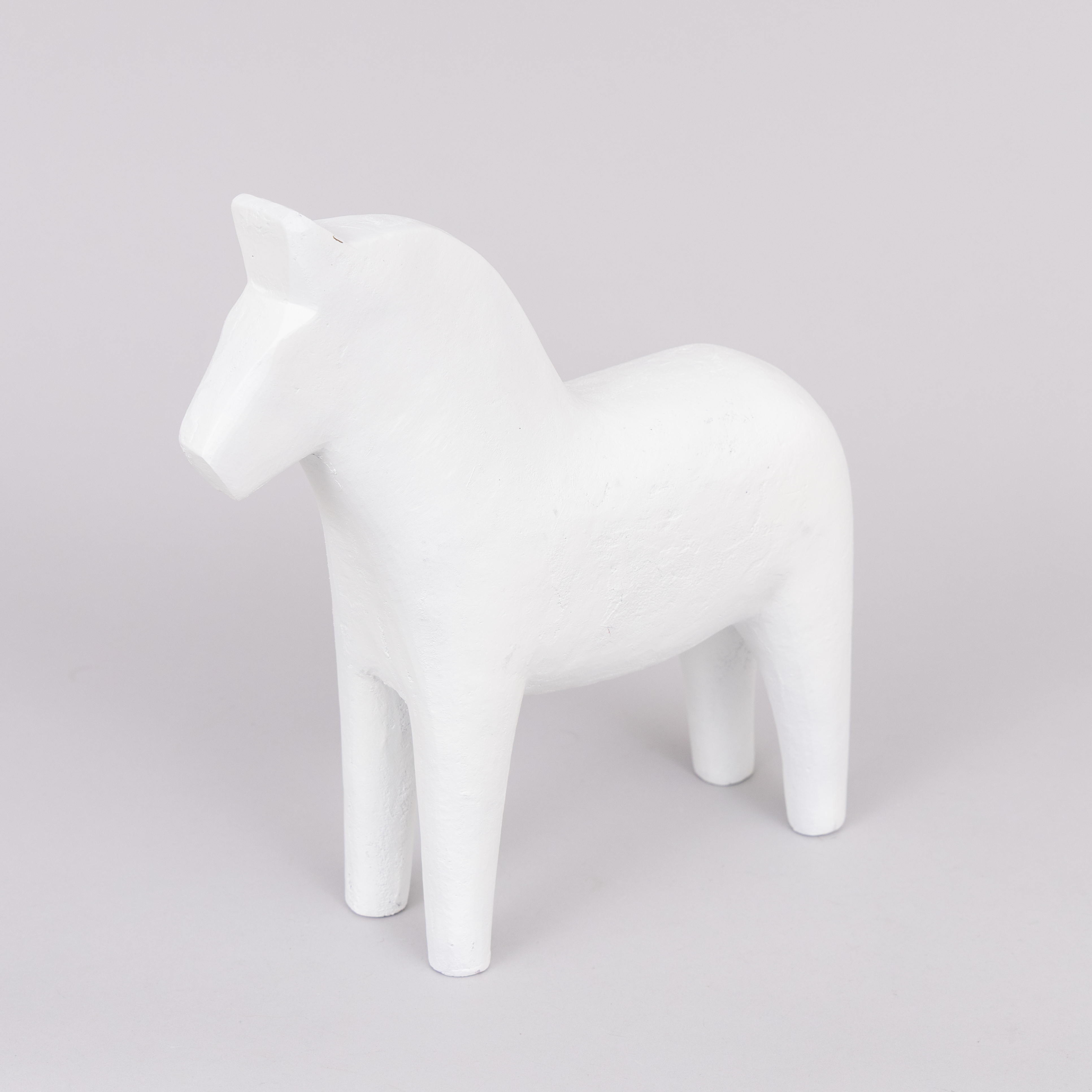 ANDREAS WARGENBRANT. Dalahäst, gjutjärn, vit, handsignerad och daterad 2018.