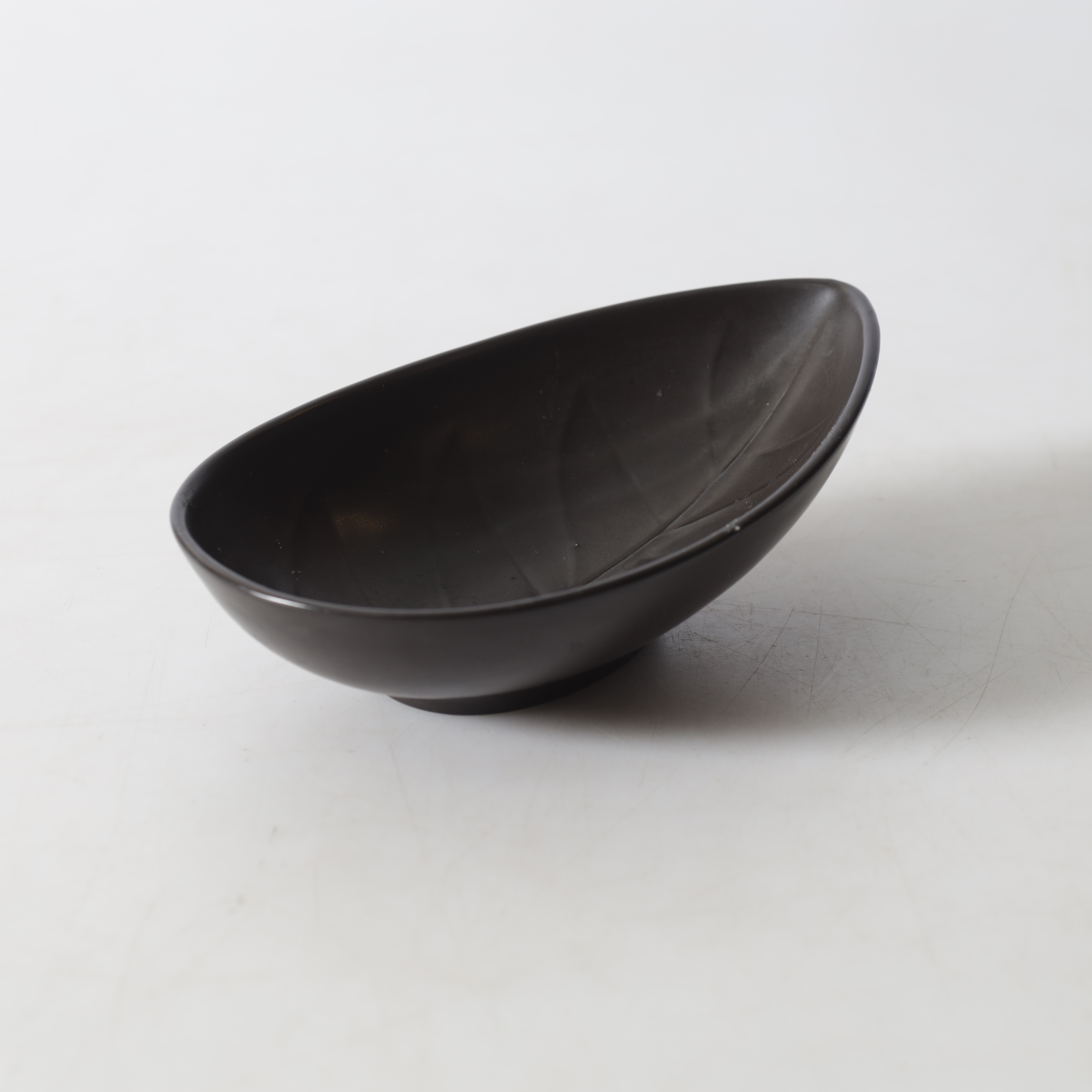 LILLEMOR MANNERHEIM. skål, keramik, "Mangania", Gefle, Upsala-Ekeby.