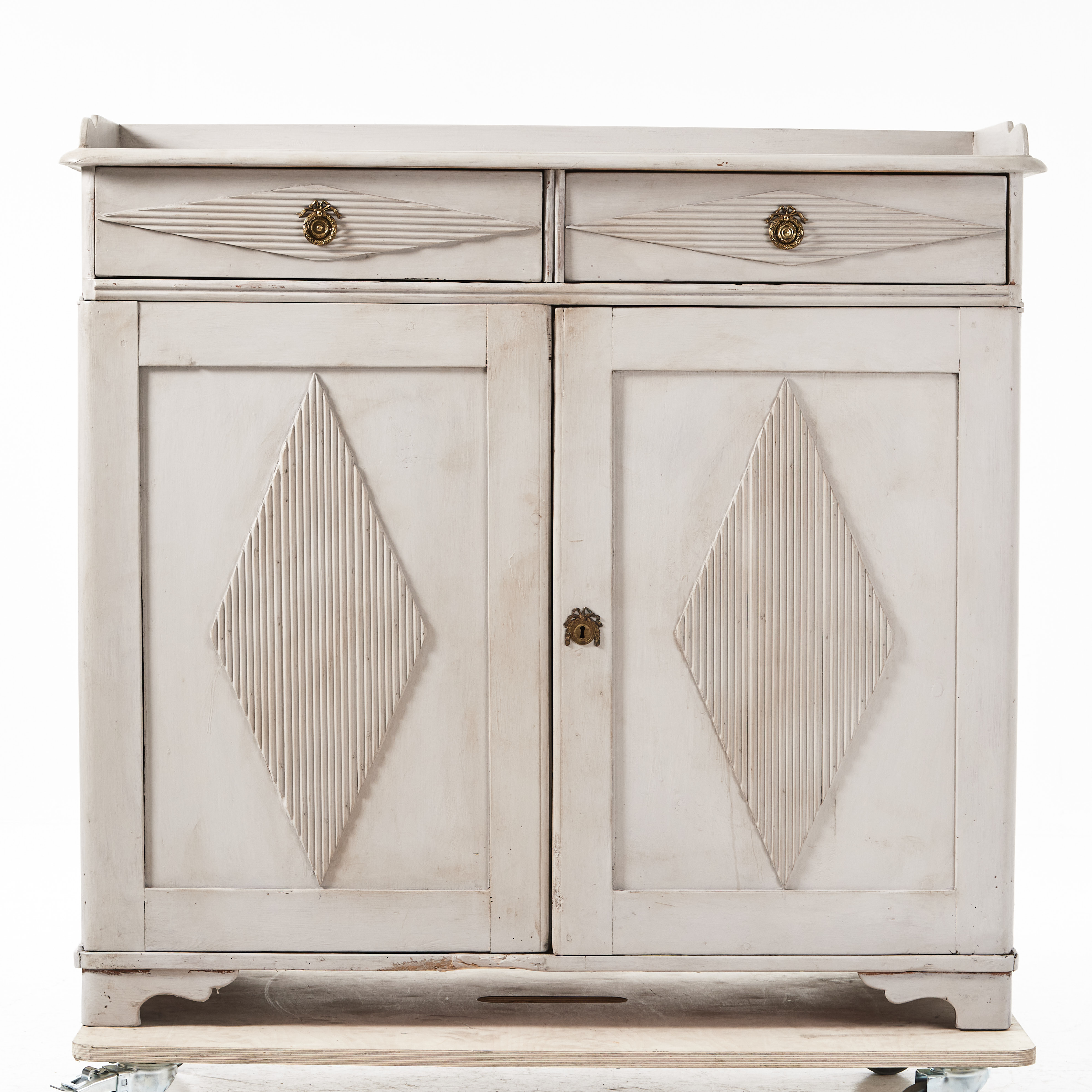 SKÄNK, 1800-tal, gustaviansk stil, bemålad.