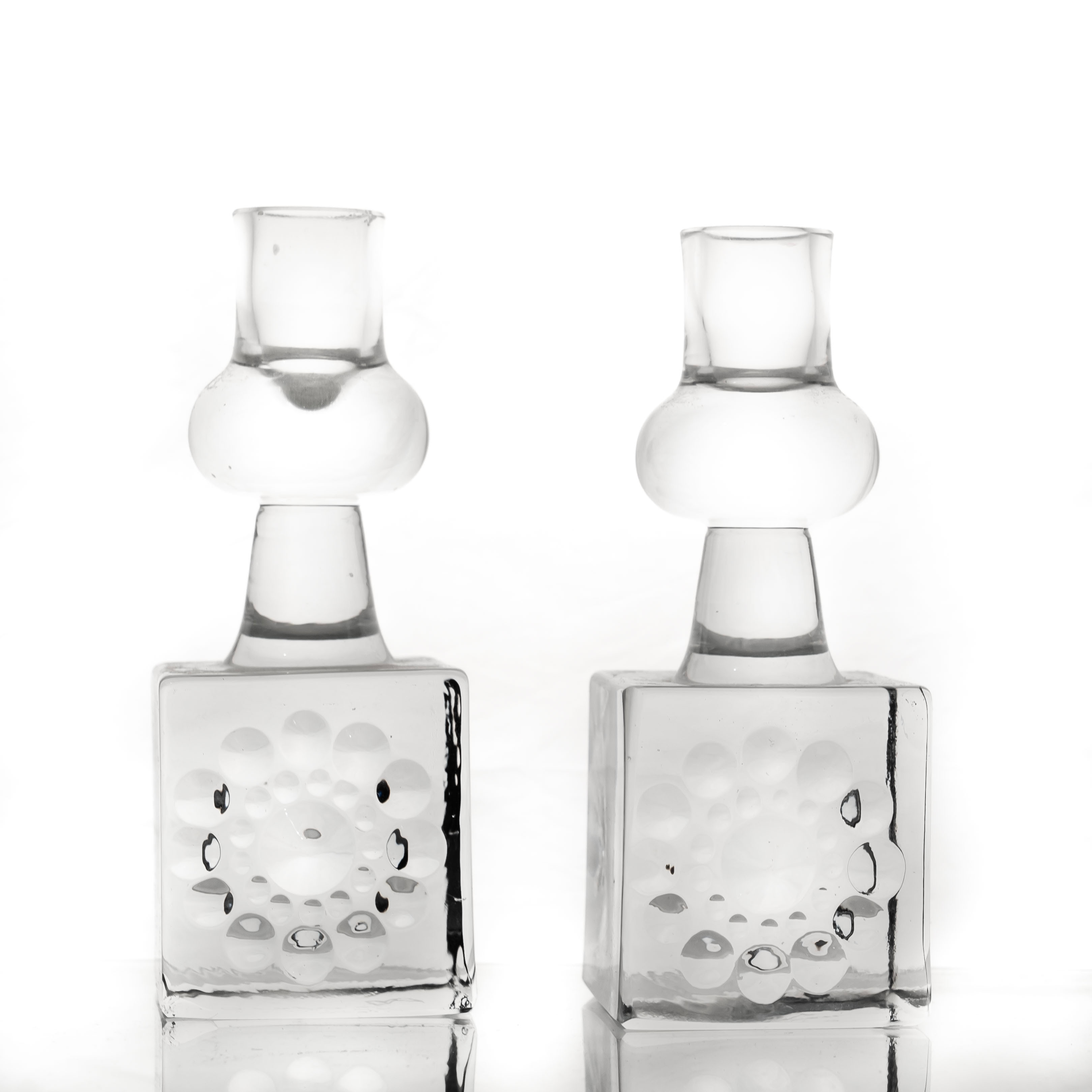 BERTIL VALLIEN. Ljusstakar, Glas, Boda-Åfors. Signerade, 1900-talets andra hälft, 2 st.