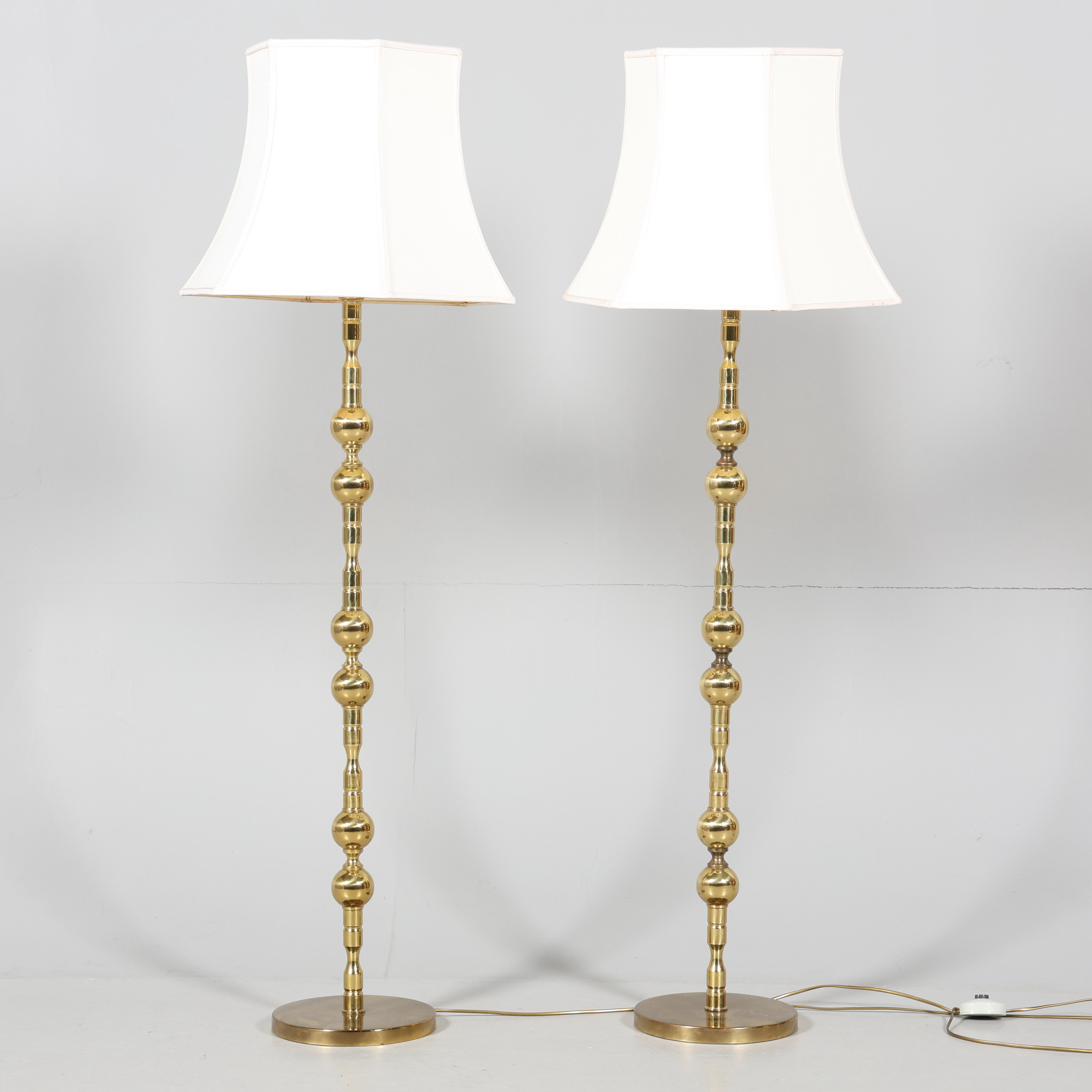 GOLVLAMPOR, 1 par, metall, G.K, "Typ 916".