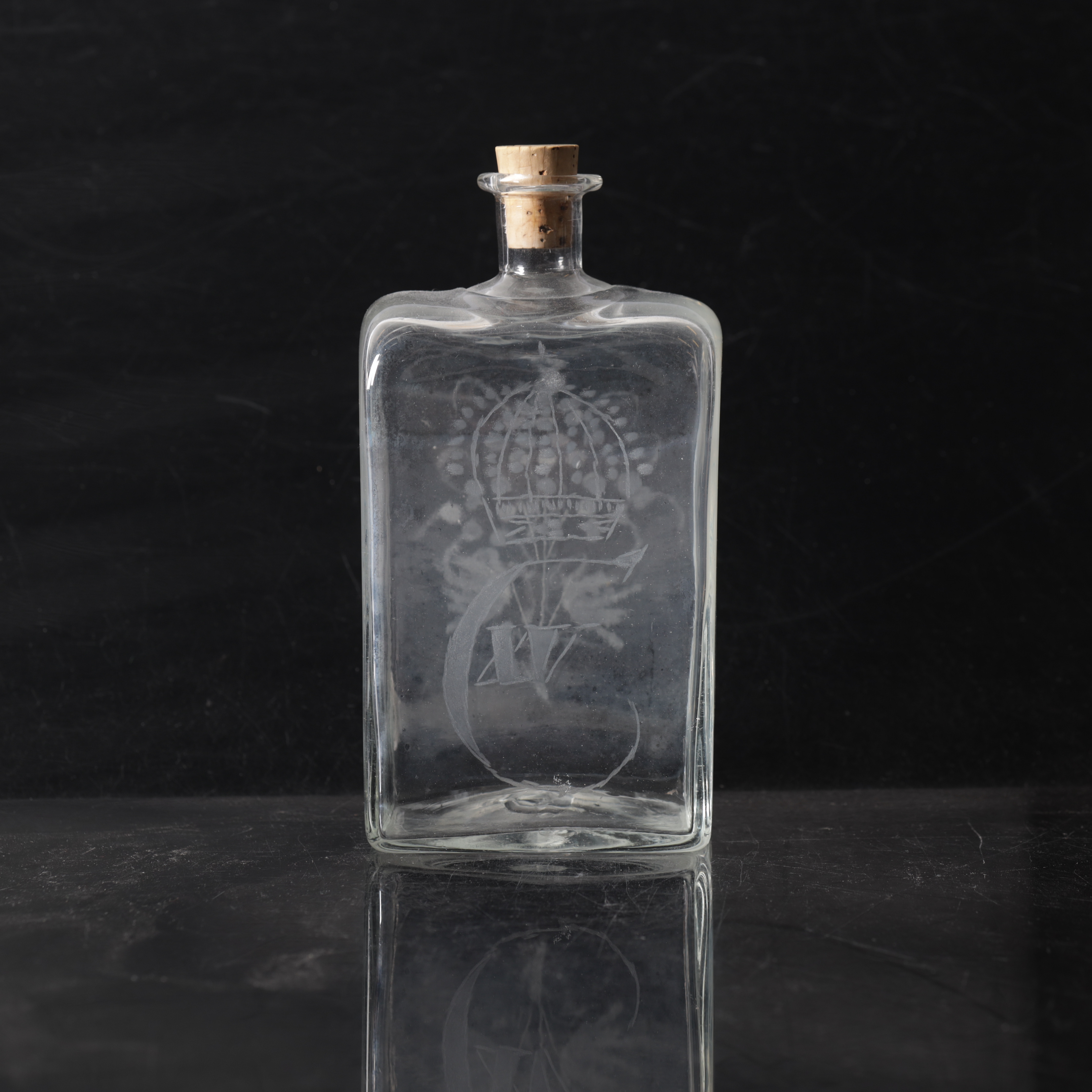 BRÄNNVINSFLASKA, glas, 1800-tal.