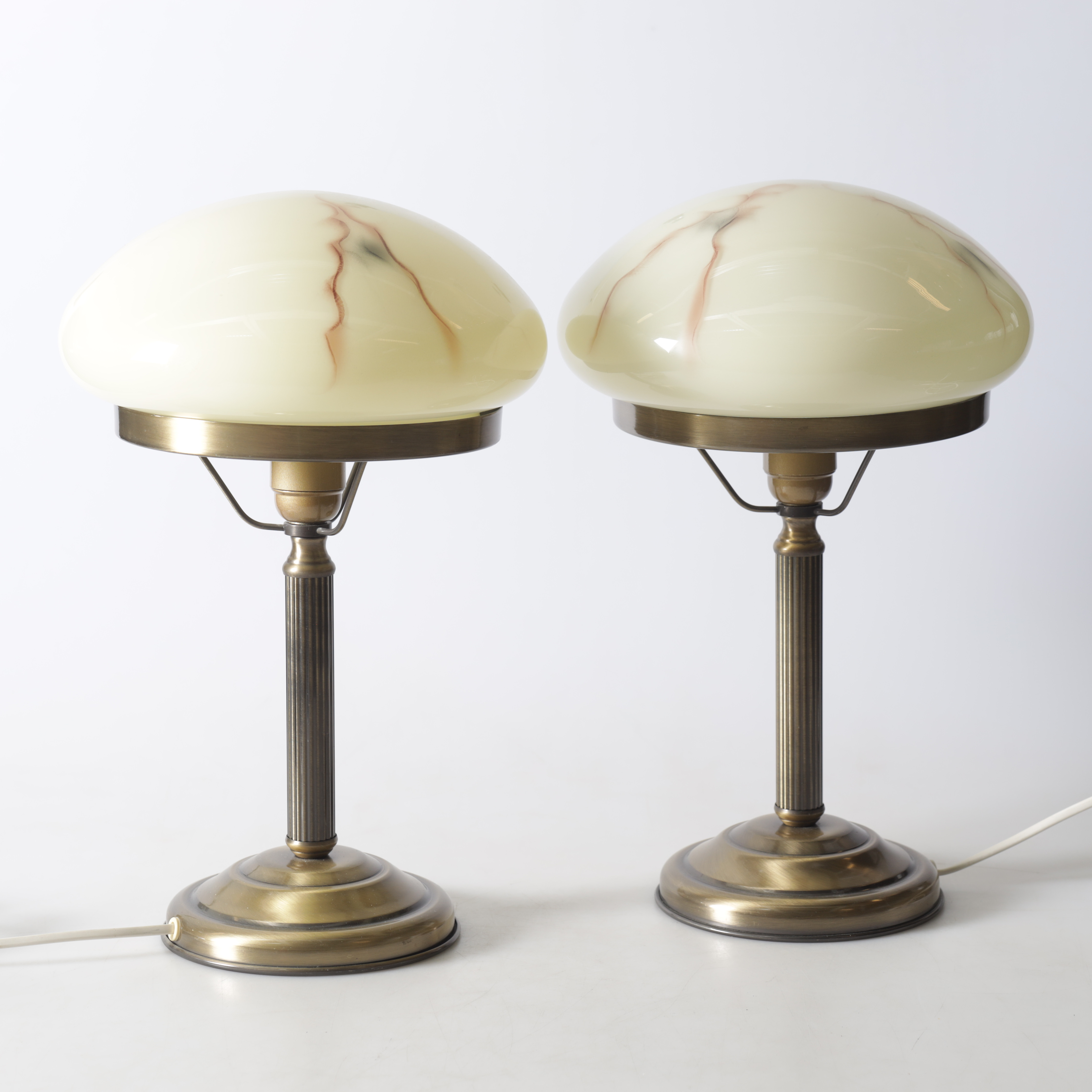 BORDSLAMPOR, 1 par, s.k. "Strindbergslampa", no. 18206, metall & glas, Aneta.