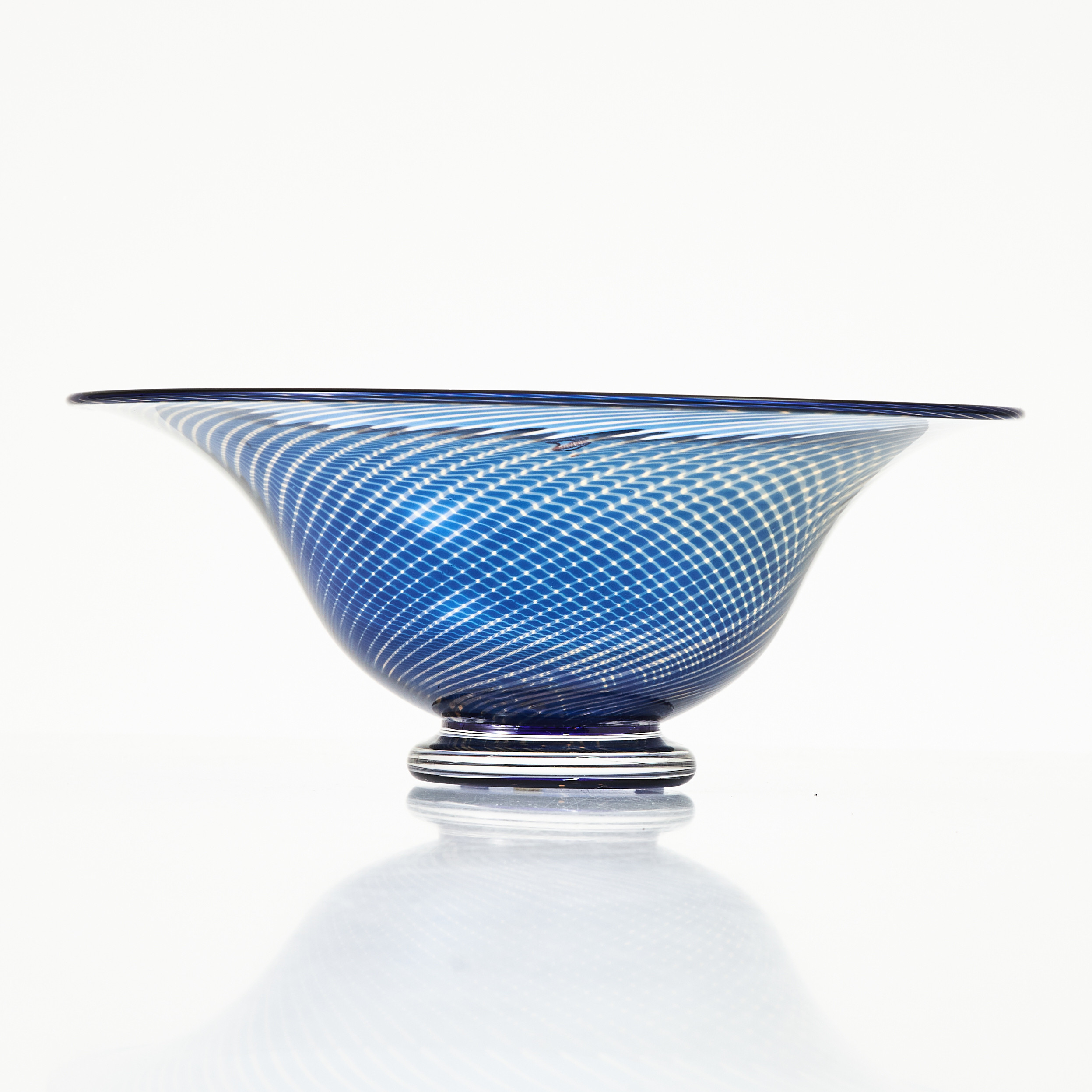 EDWARD HALD. Skål, slipgraal, signerad Orrefors 958811 Edward Hald Graal Gallery 3-85.