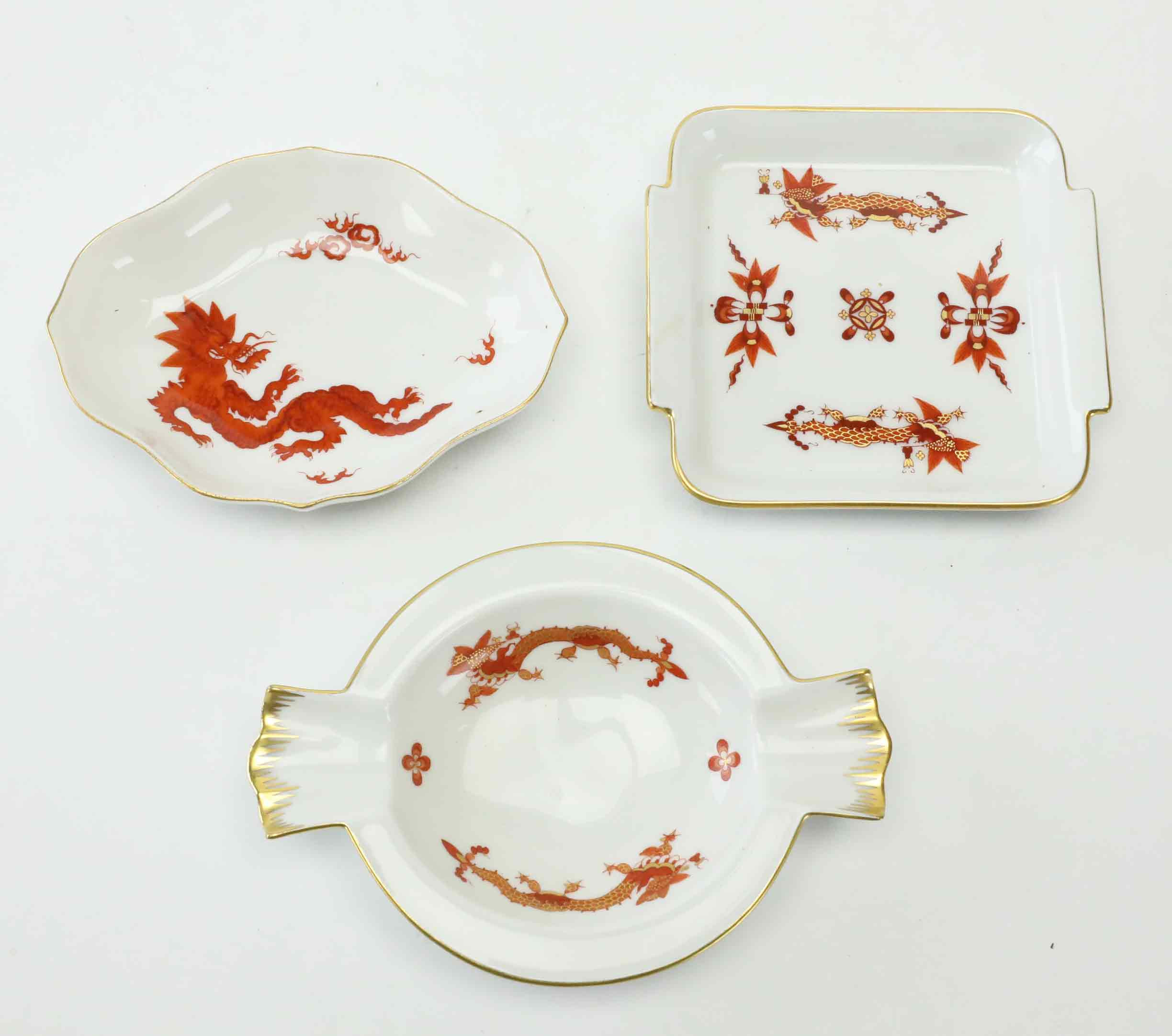 MEISSEN. fat, 3 st, porslin, "Red Ming Dragon", Tyskland, 1900-tal.