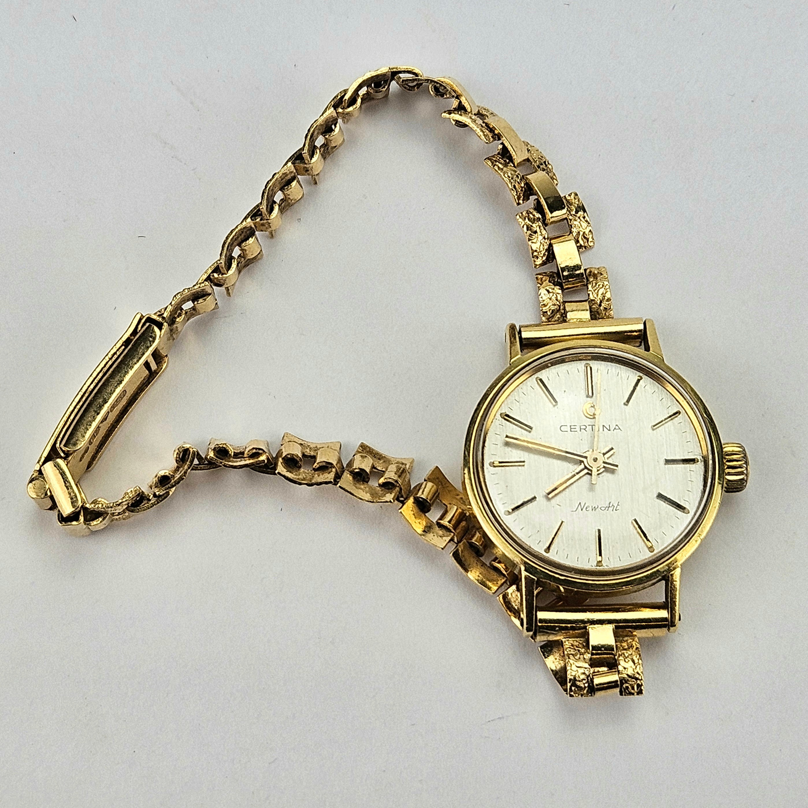 DAMARMBANDSUR, guld, 18K, Certina New Art, total vikt ca. 25,2 gram.