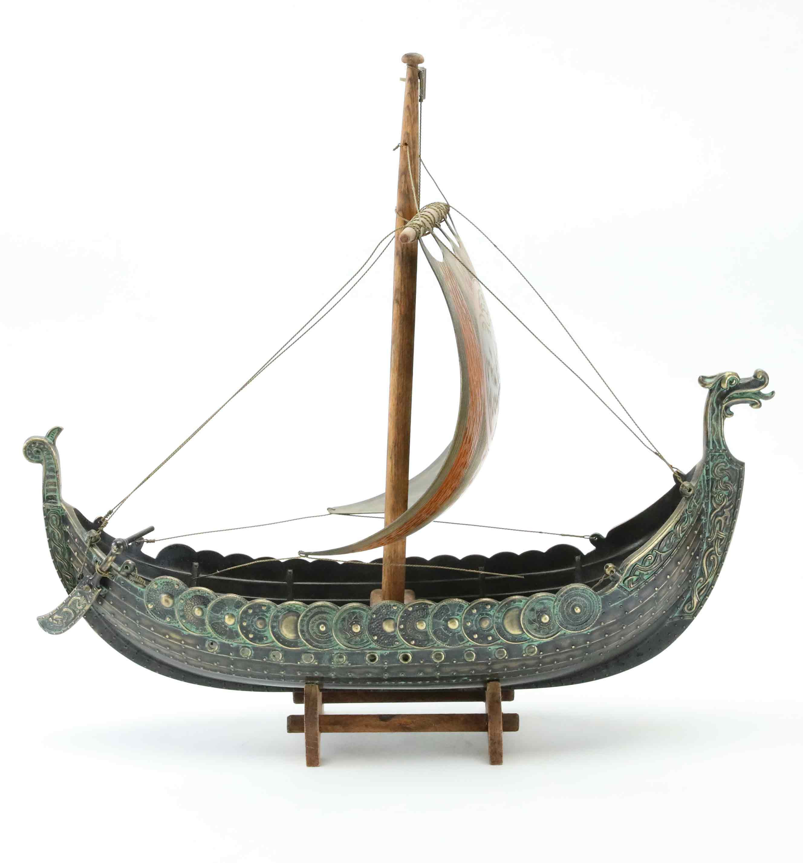EDWARD AAGAARD. Vikingaskepp, brons och koppar, Iron Art Copenhagen, Danmark, 1900-tal.