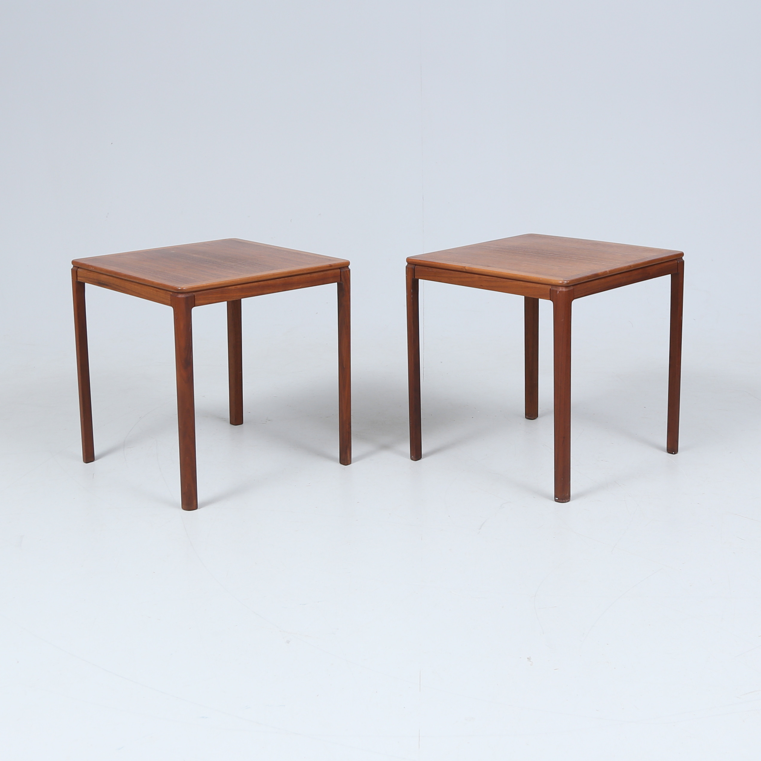 BORD, ett par, valnöt, "Florida", Folke Ohlsson, Bra bohag, 1960/70-tal.