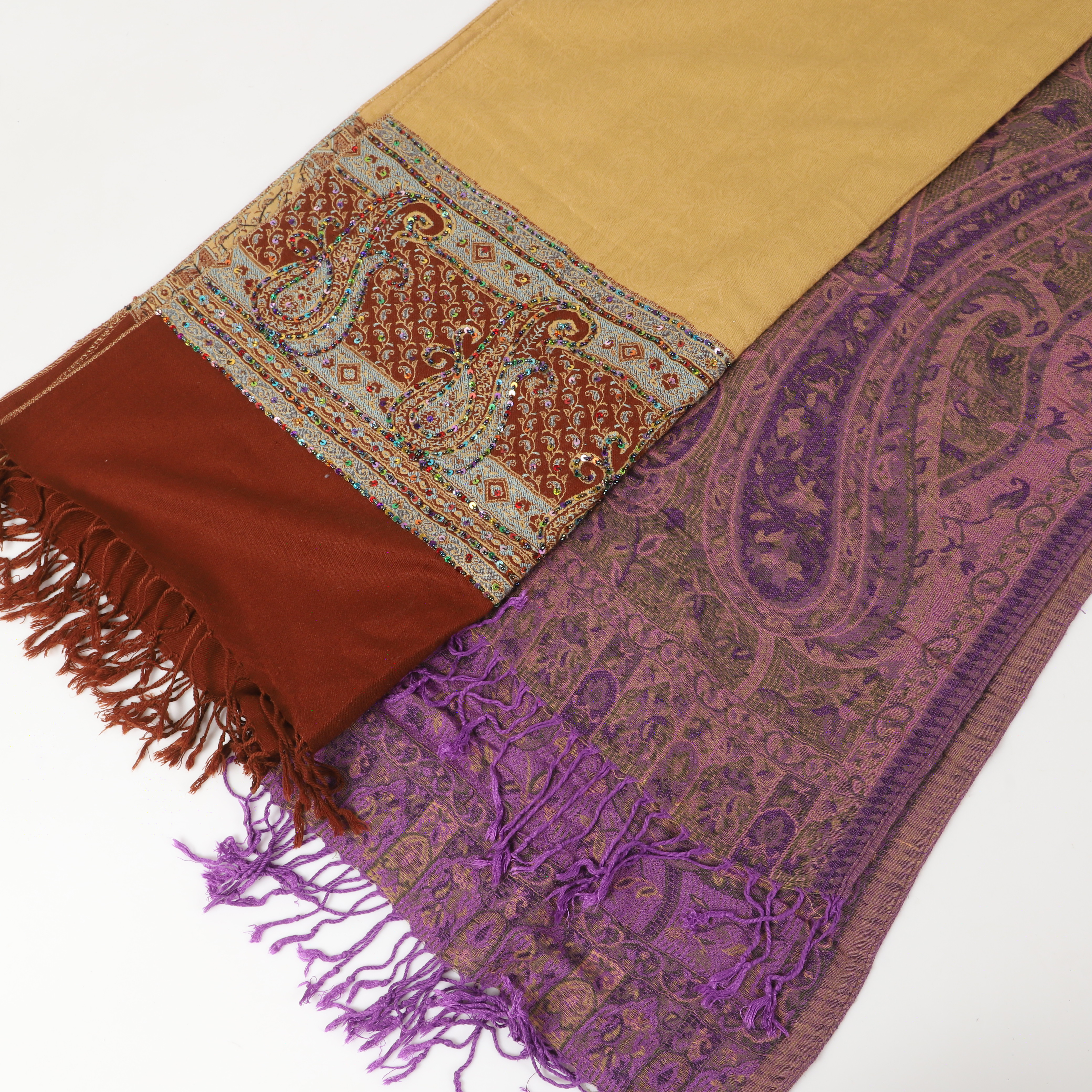 SJALAR, 2 stycken, textil/pärlor och paljetter, 2000-tal.