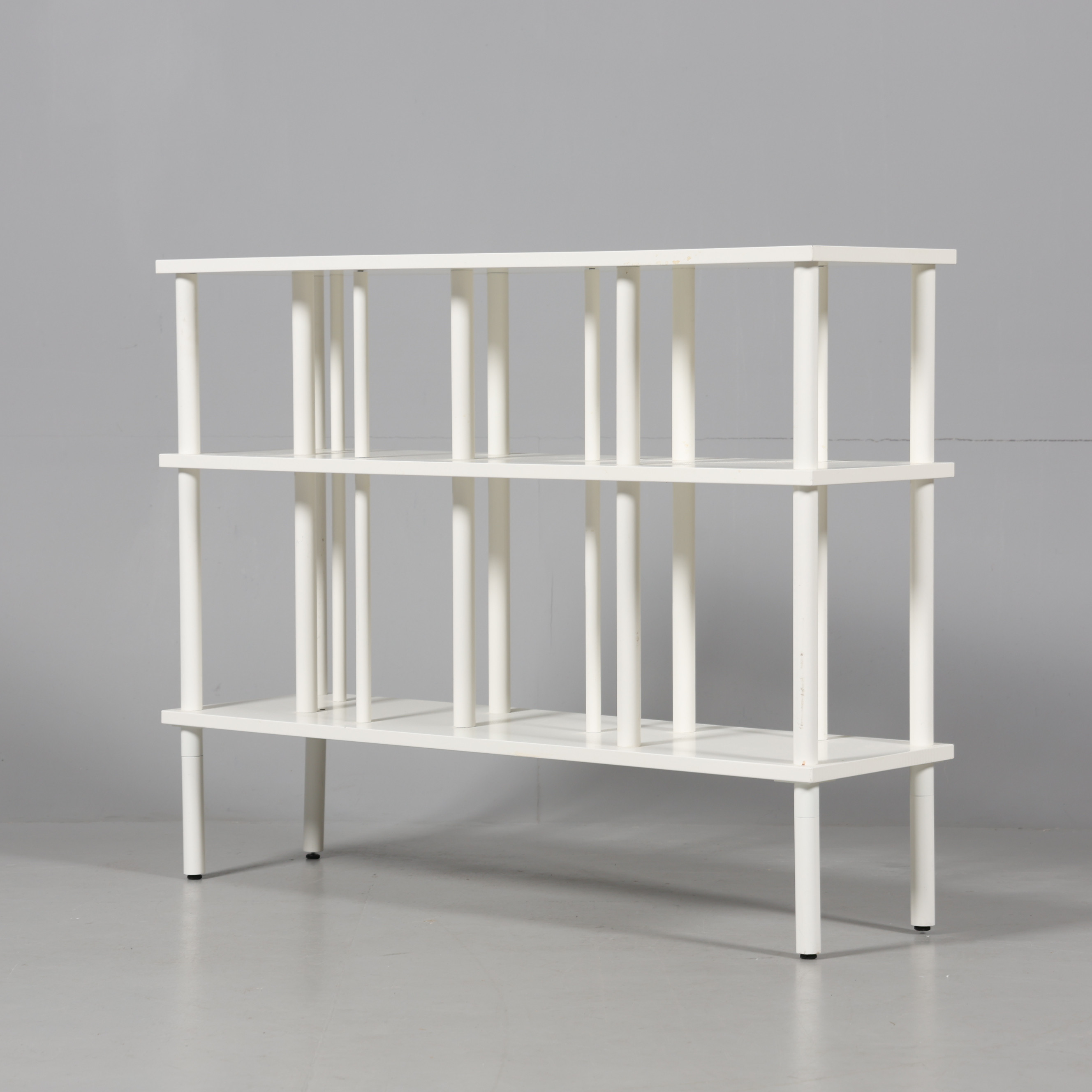 LINA NORDQVIST. HYLLA "Level", Karl Andersson & Söner.