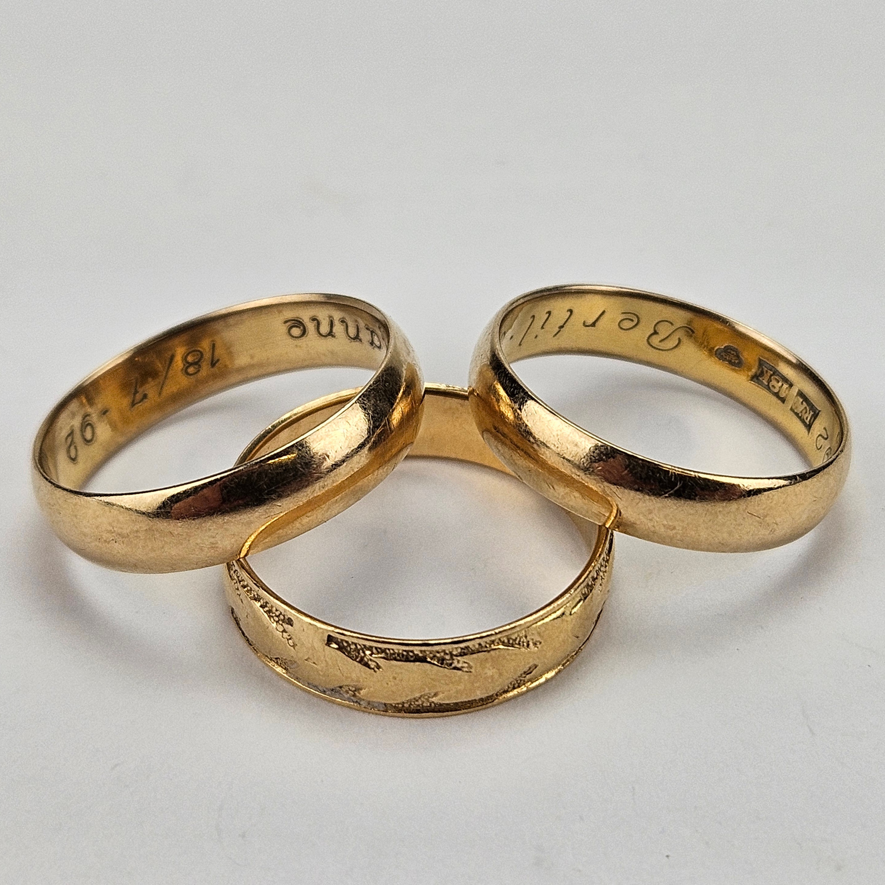 RINGAR, 3 st, guld, 18K, bland annat Alton, vikt ca. 13,3 gram.