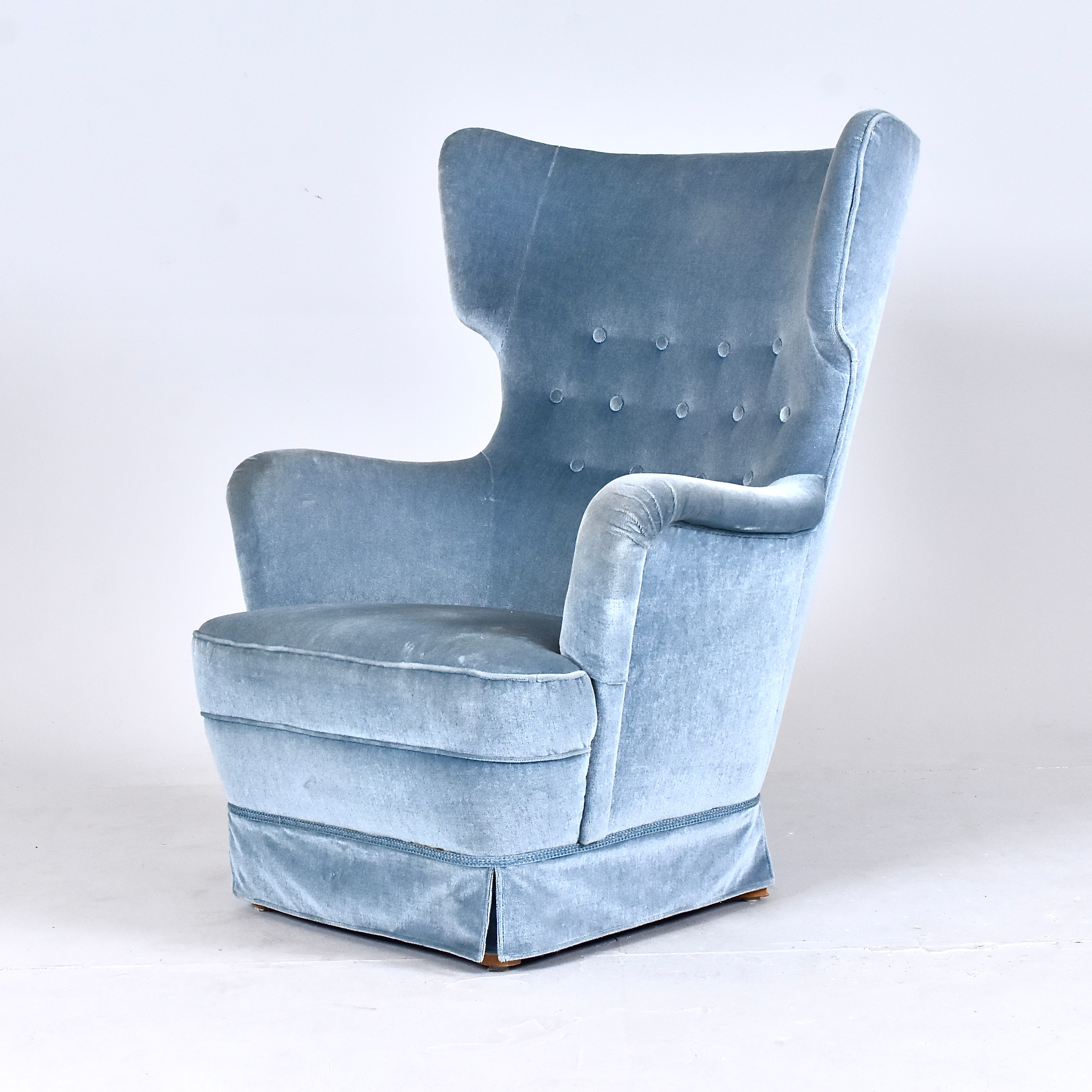 ÖRONLAPPSFÅTÖLJ, Swedish Modern 1900-talets mitt.