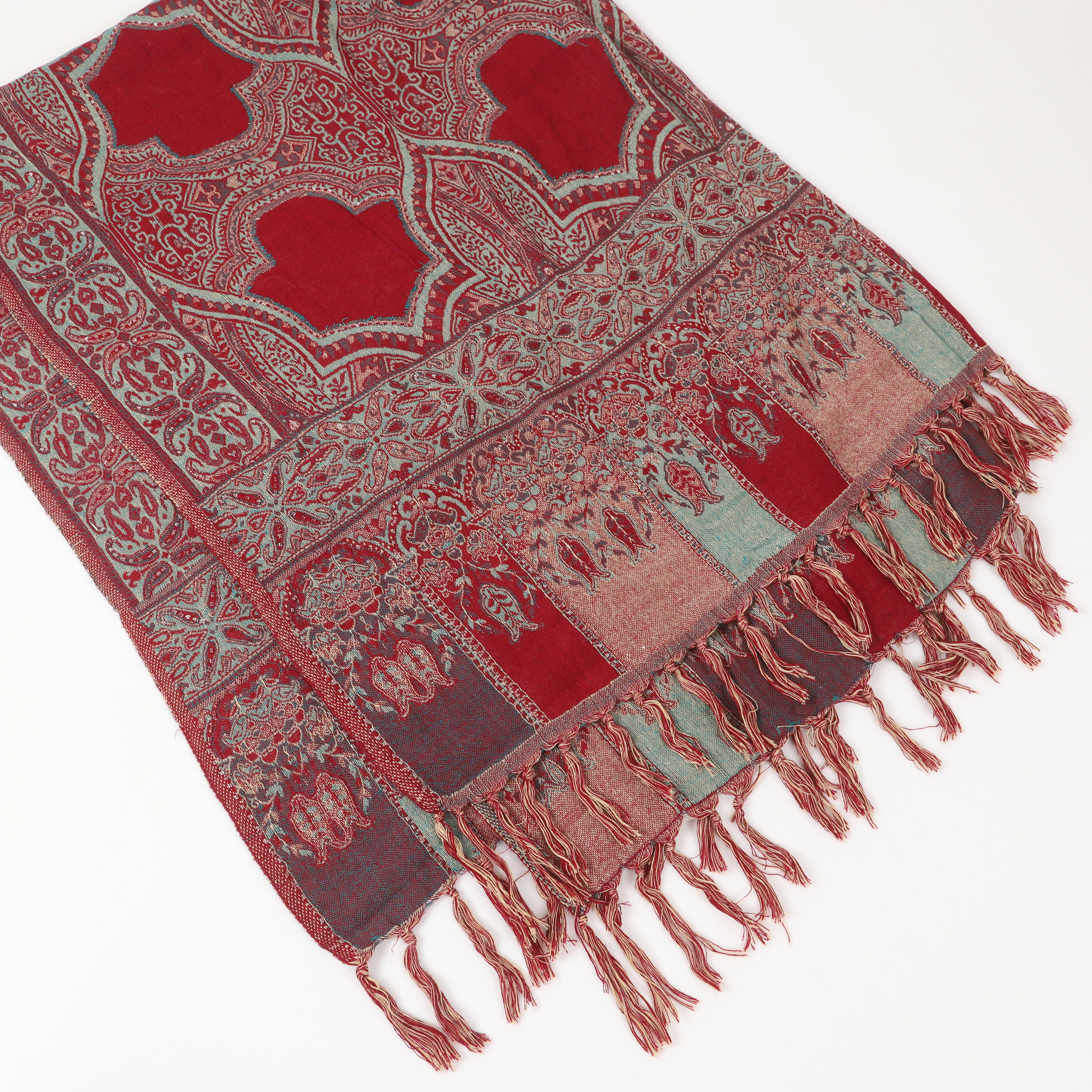 SJAL, textil med pärldekor, 2000-tal.