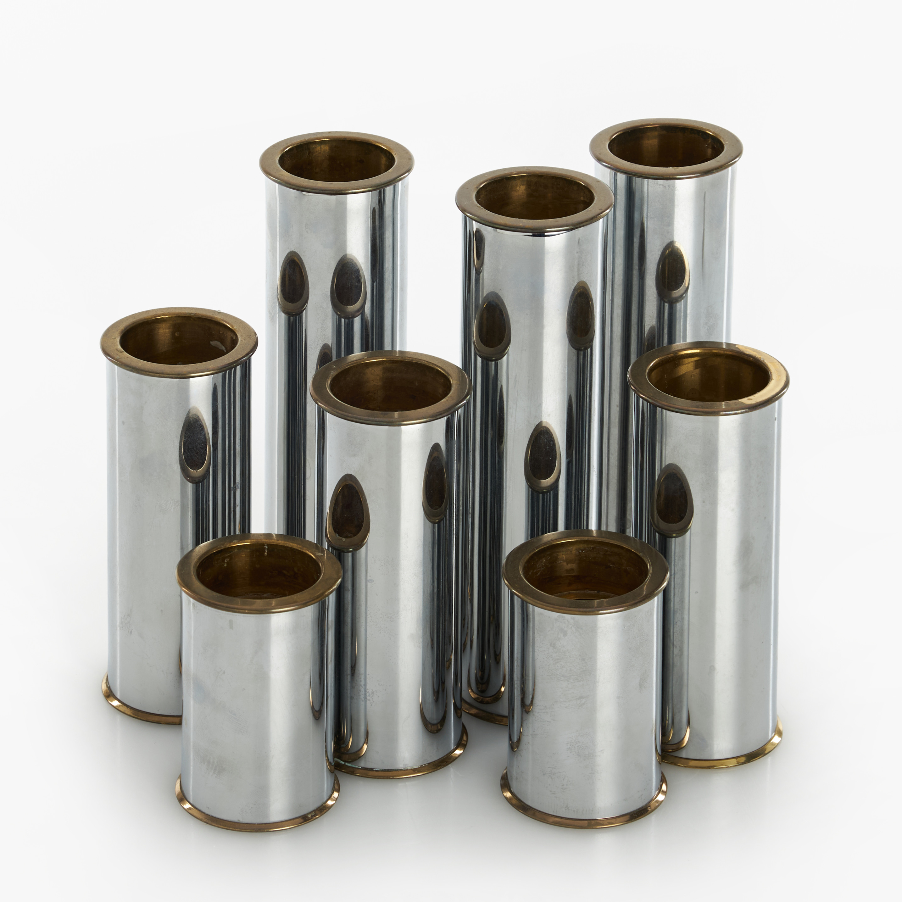 STAFFAN ENGLESSON. Ljusstakar, 8 st "Cylinder 2000", märkta, mässing och kromad metall.