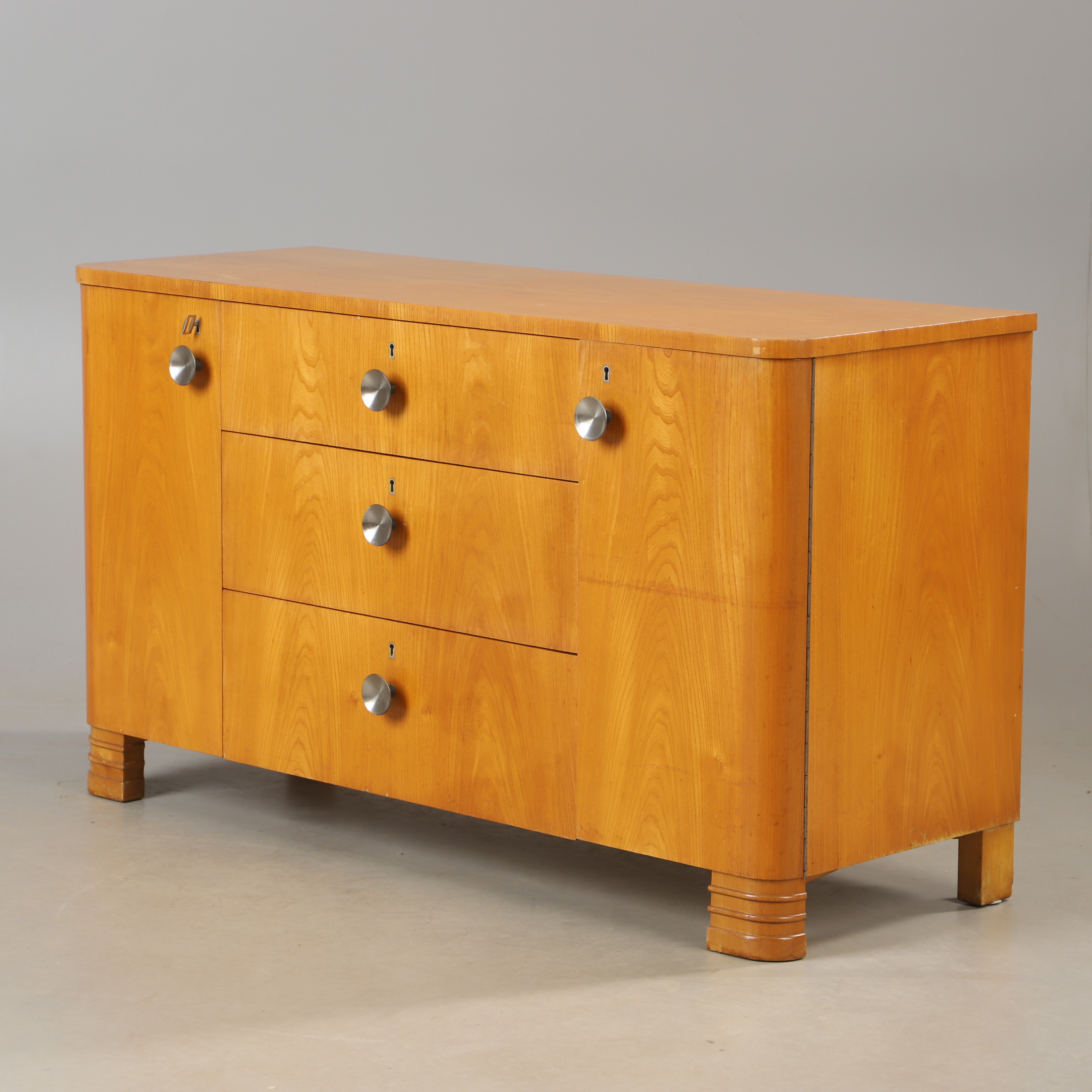 BYRÅ, 3-lådig, alm, Swedish modern, 1930/40-tal.