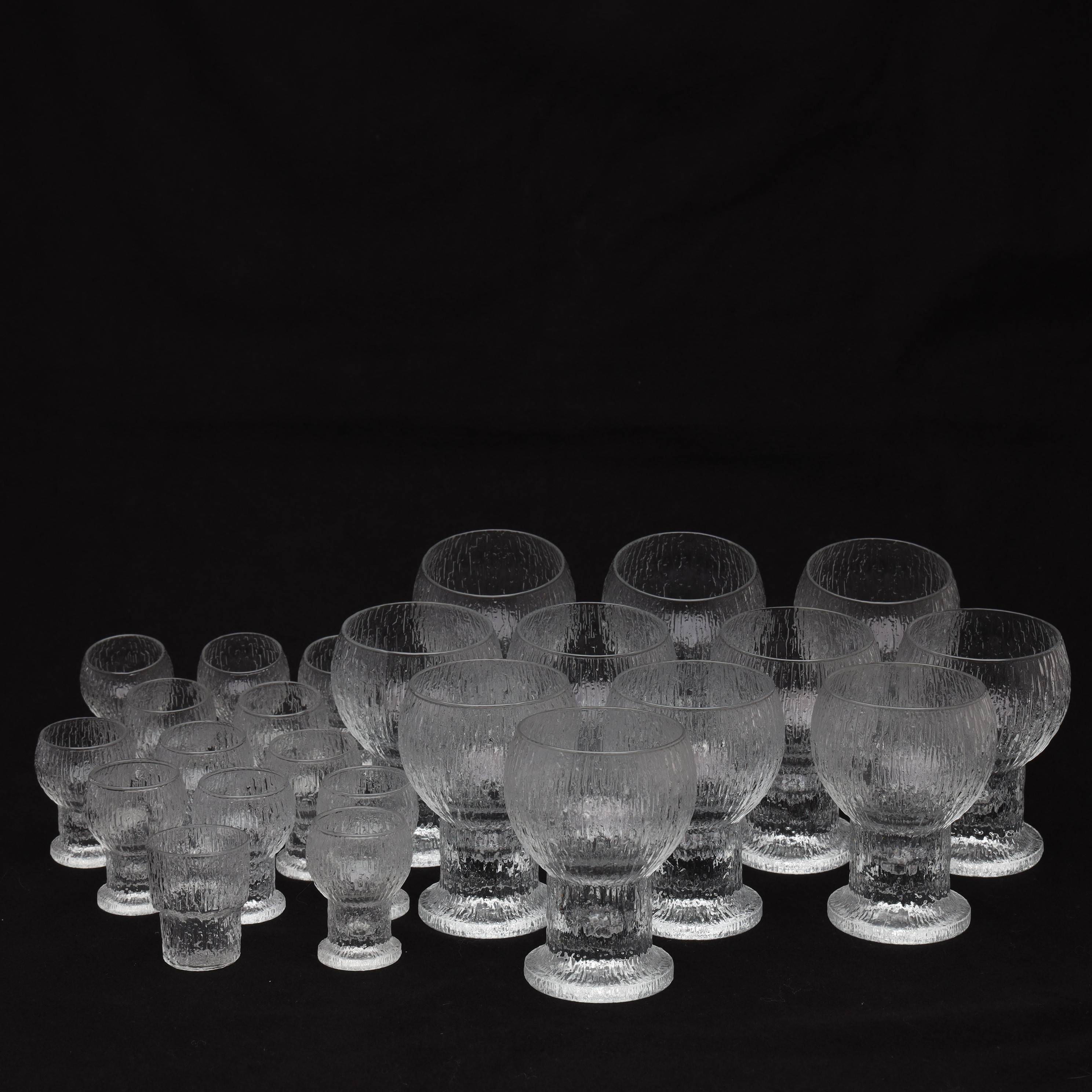 TIMO SARPANEVA. GLAS, 21 stycken, "Kekkerit", Iittala.