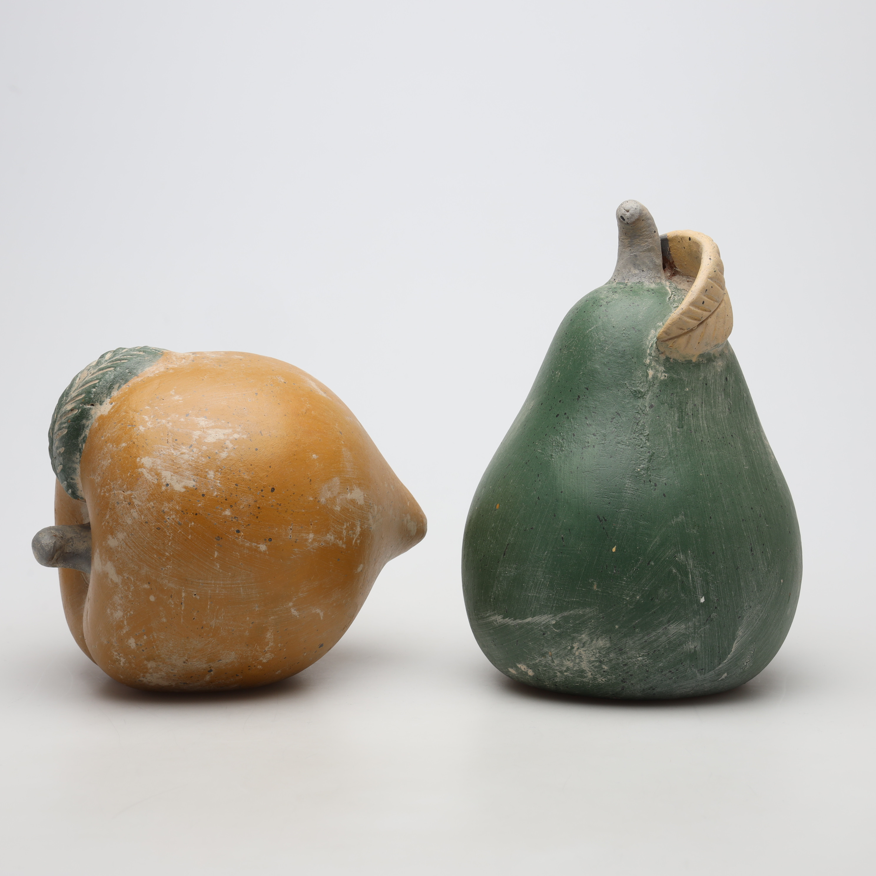 SKULPTURER, 1 par, frukter, keramik.