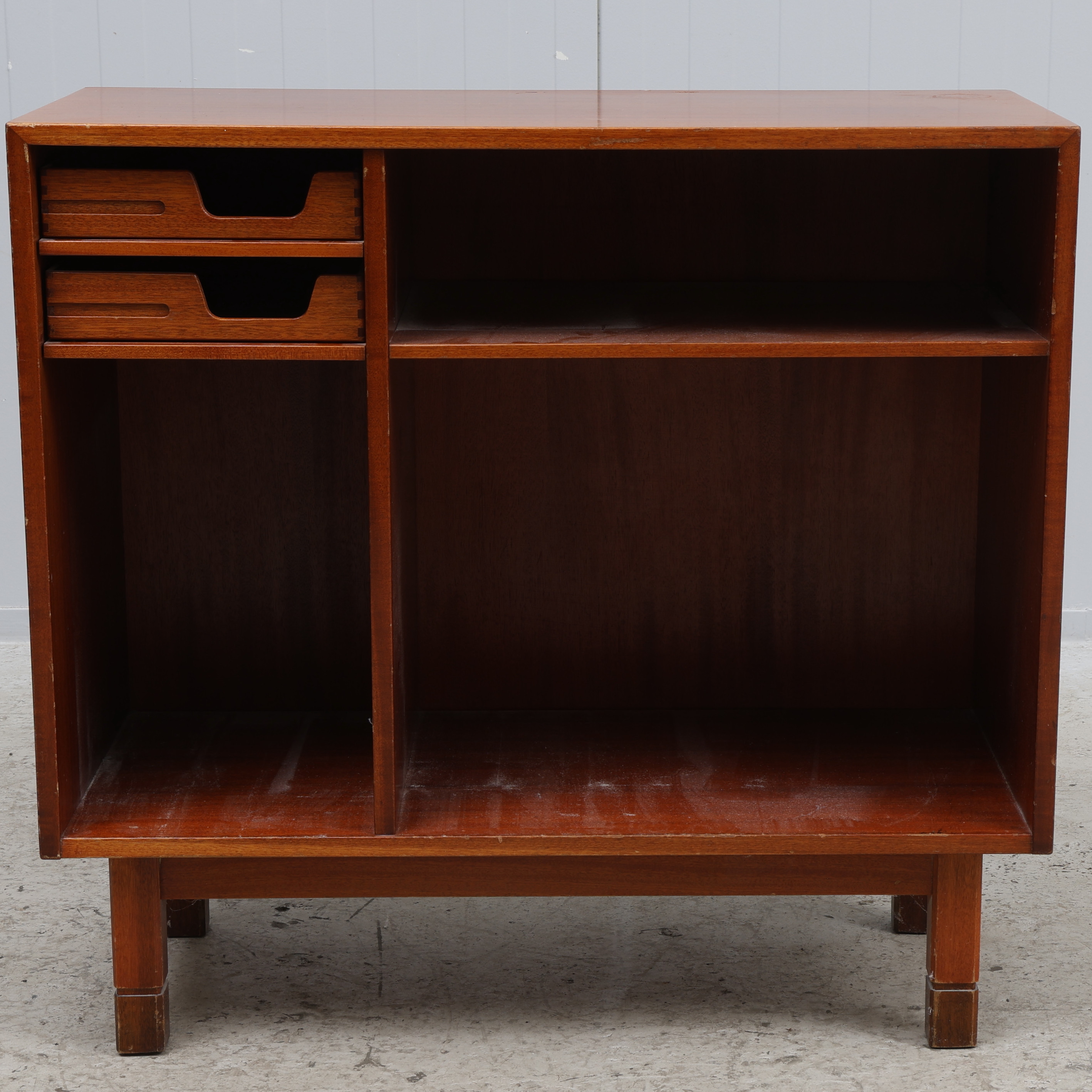 BOKHYLLA, träfanér, 1900-talets andra hälft.