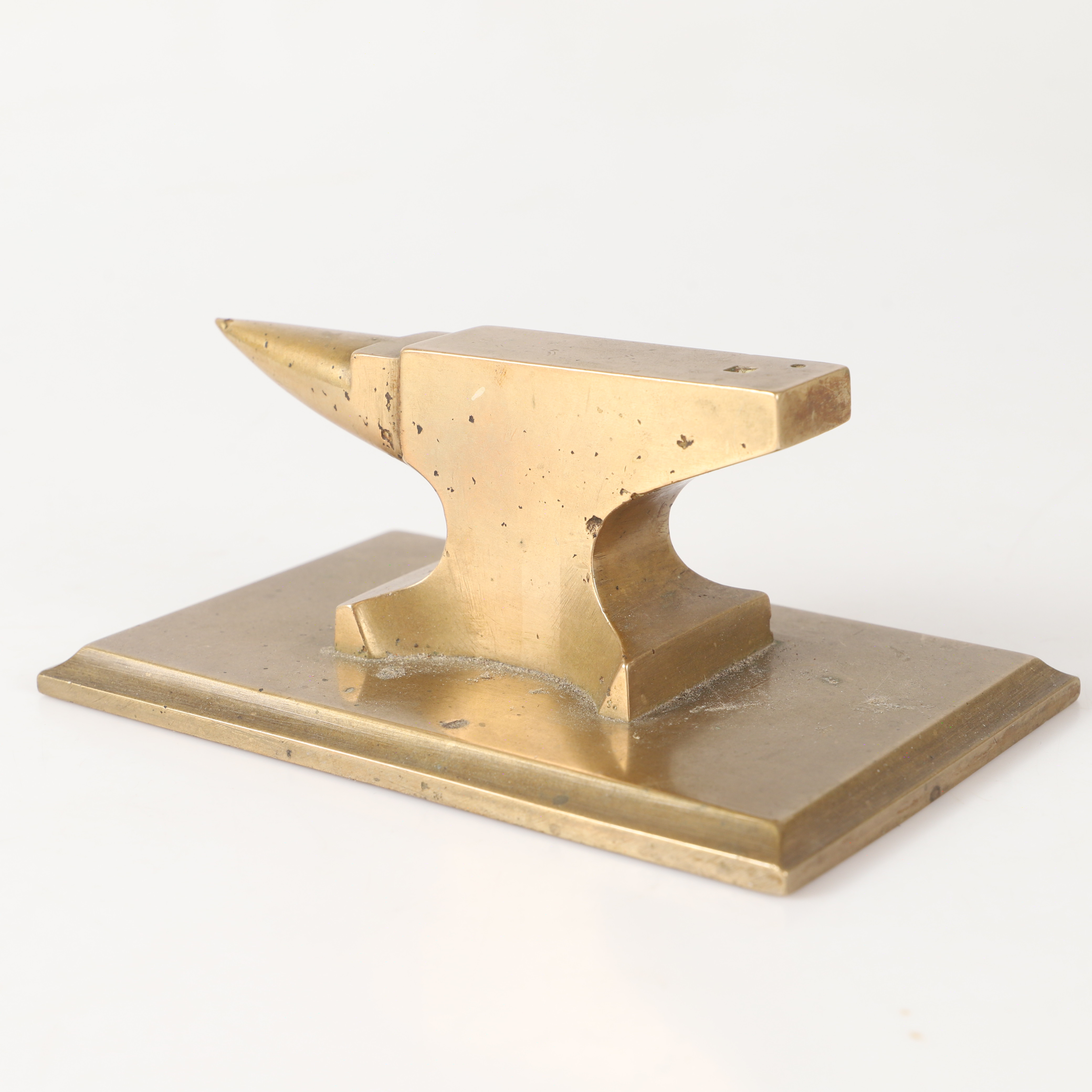 URMAKAR-/SMYCKESSTÄD, brons, 1900-tal.