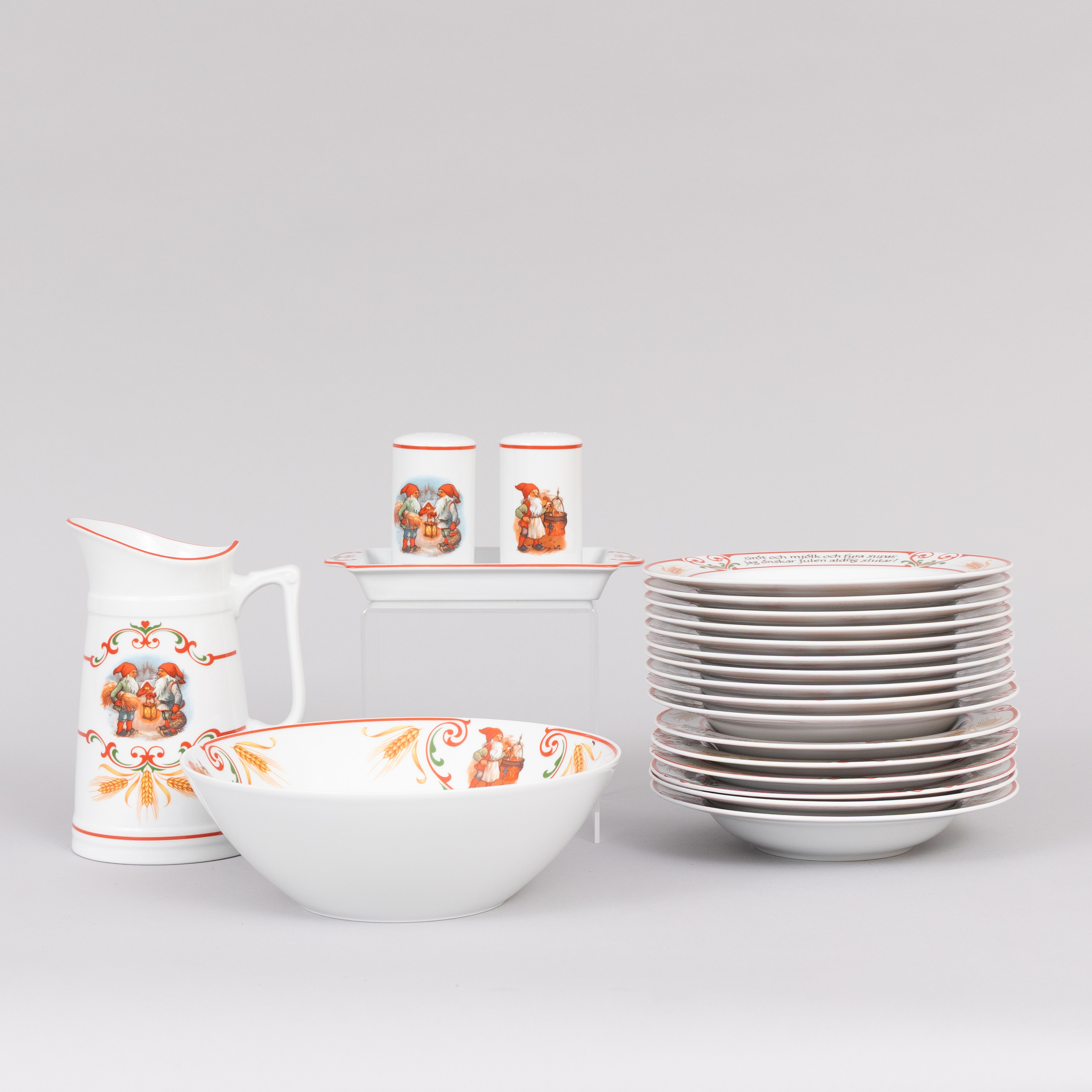 GRÖTSERVIS, 'Svenska Jultraditioner', 21 delar, porslin, Lars Carlson, Fyrklövern.