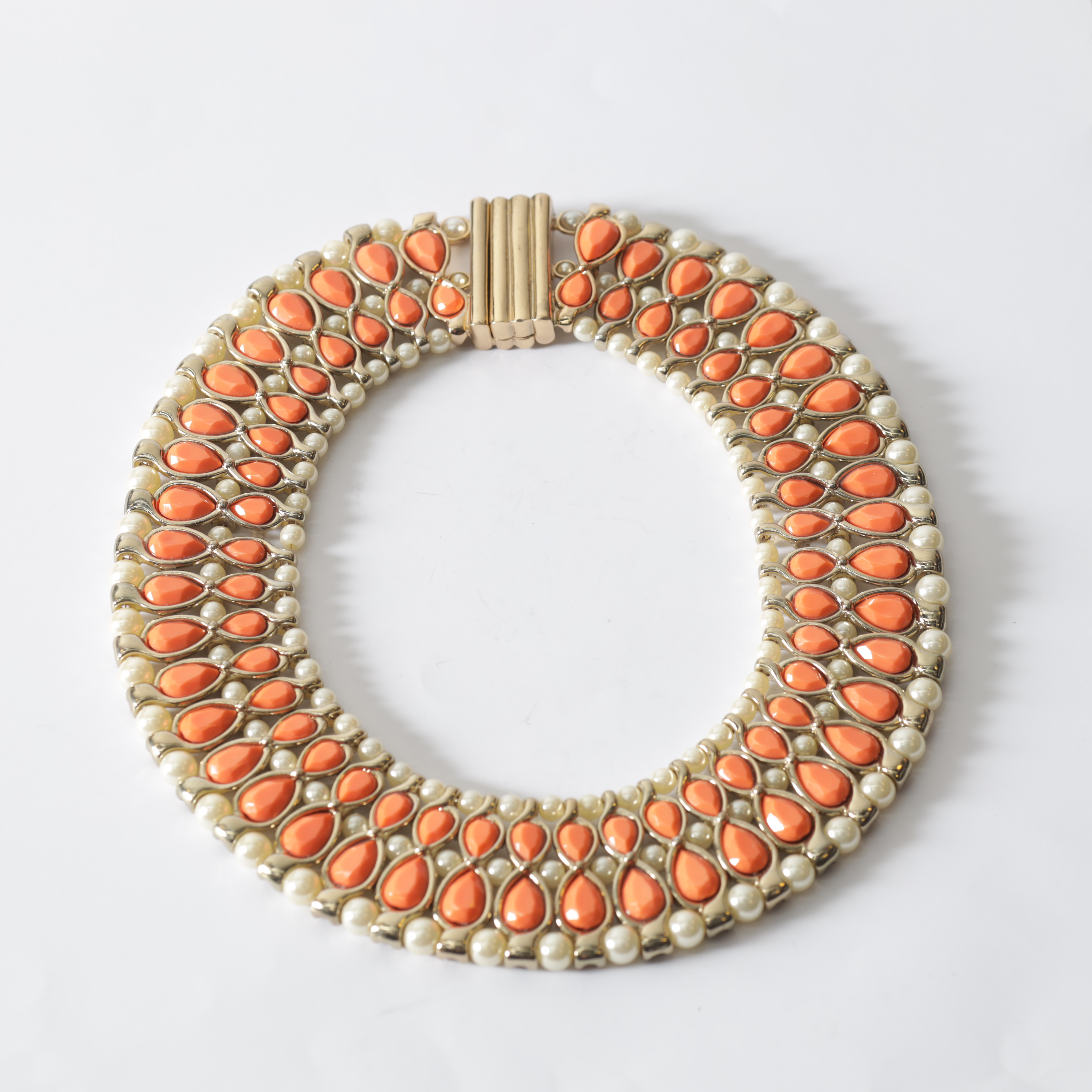 COLLIER, Anna Dello Russo i samarbete med H&M.