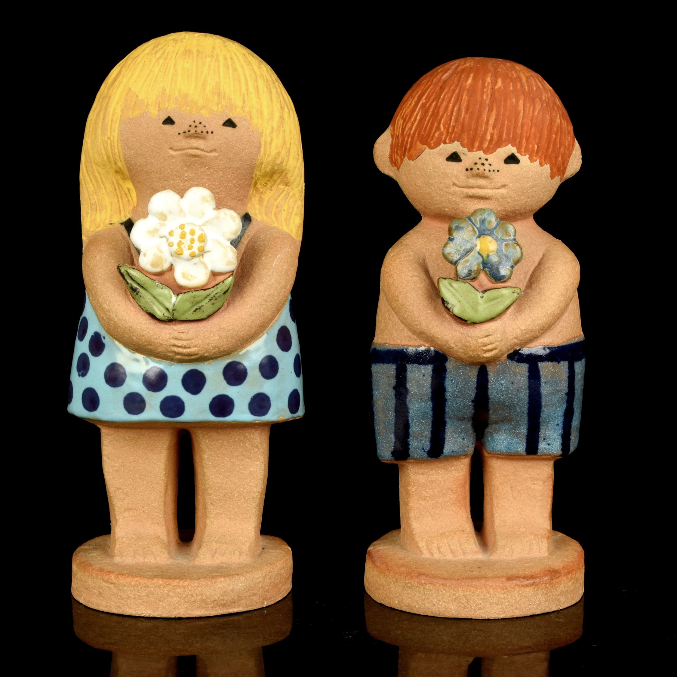 LISA LARSON. Figuriner, "Adam 2" och Eva 2", delvis glaserat stengods, Gustavsberg, stämpelsignerade undertill (2st).