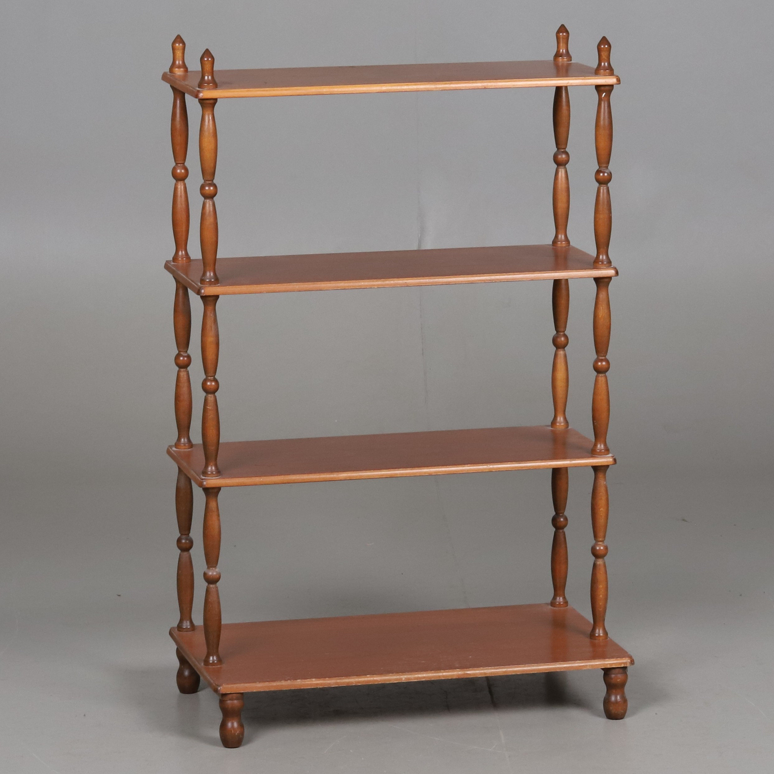 ETIENNEHYLLA. Teak, 1900-talets senare del.