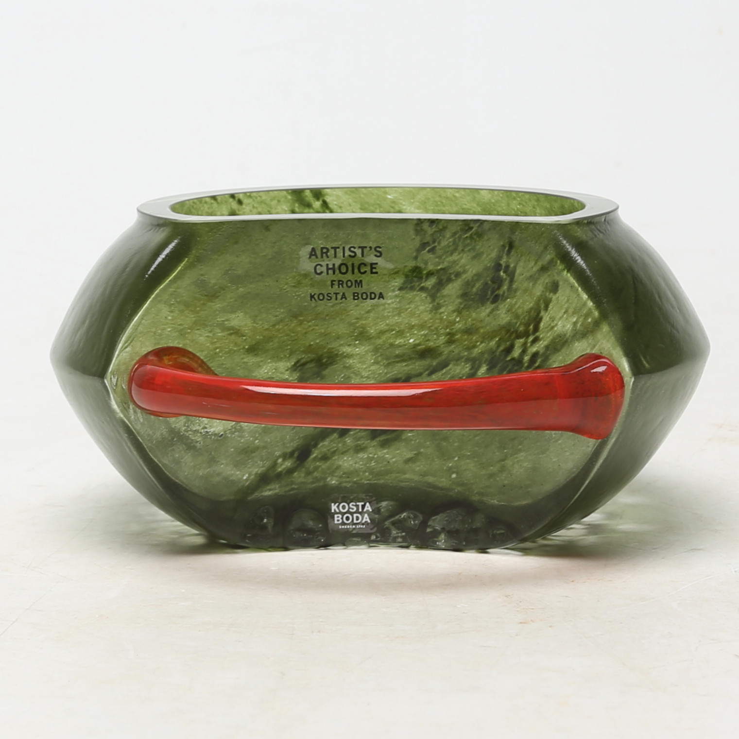 KJELL ENGMAN. SKÅL, glas, Kosta Boda, signerad.