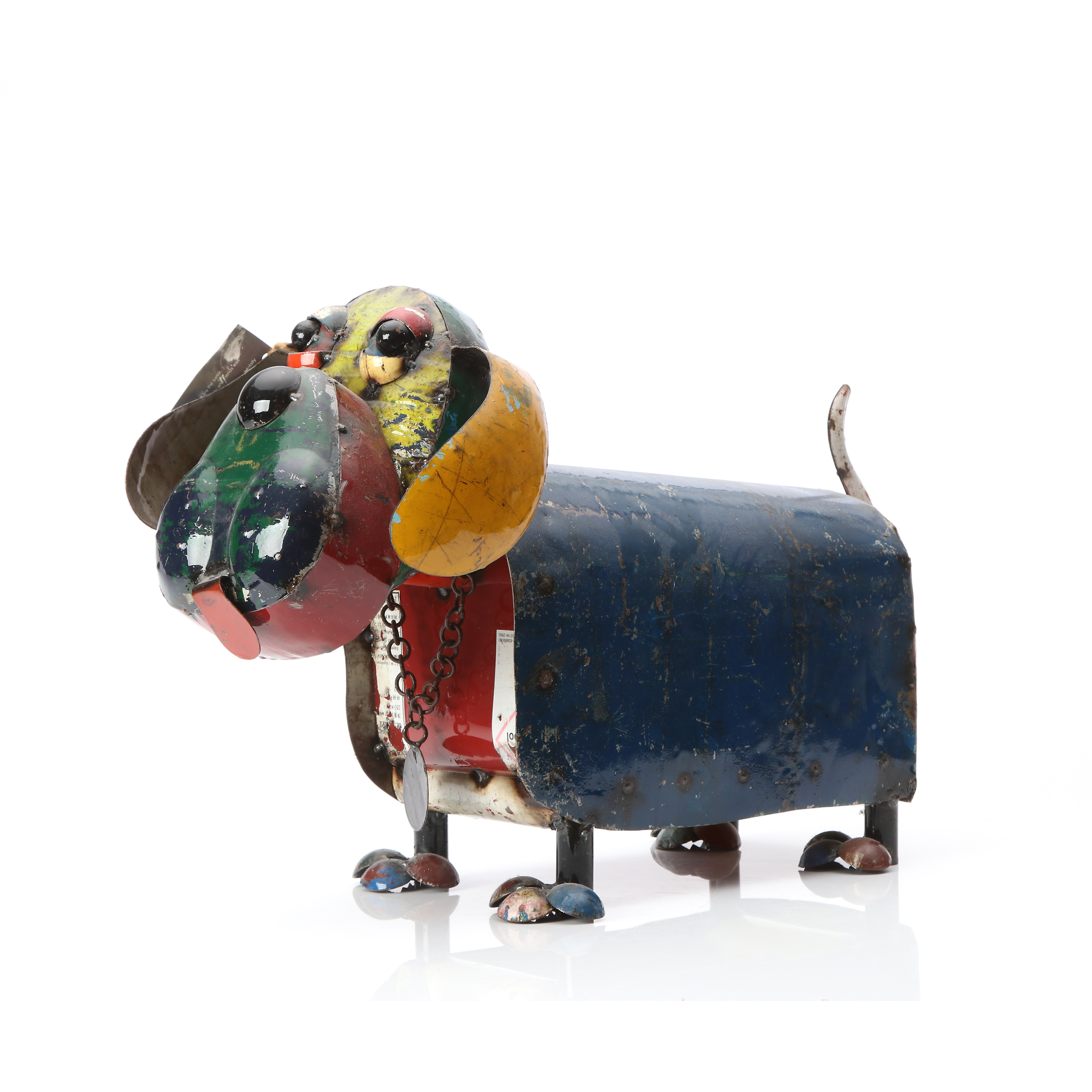 AARON JACKSON. SKULPTUR. Skrotkonst. Hund. Samtida tillverkning, Vietnam.