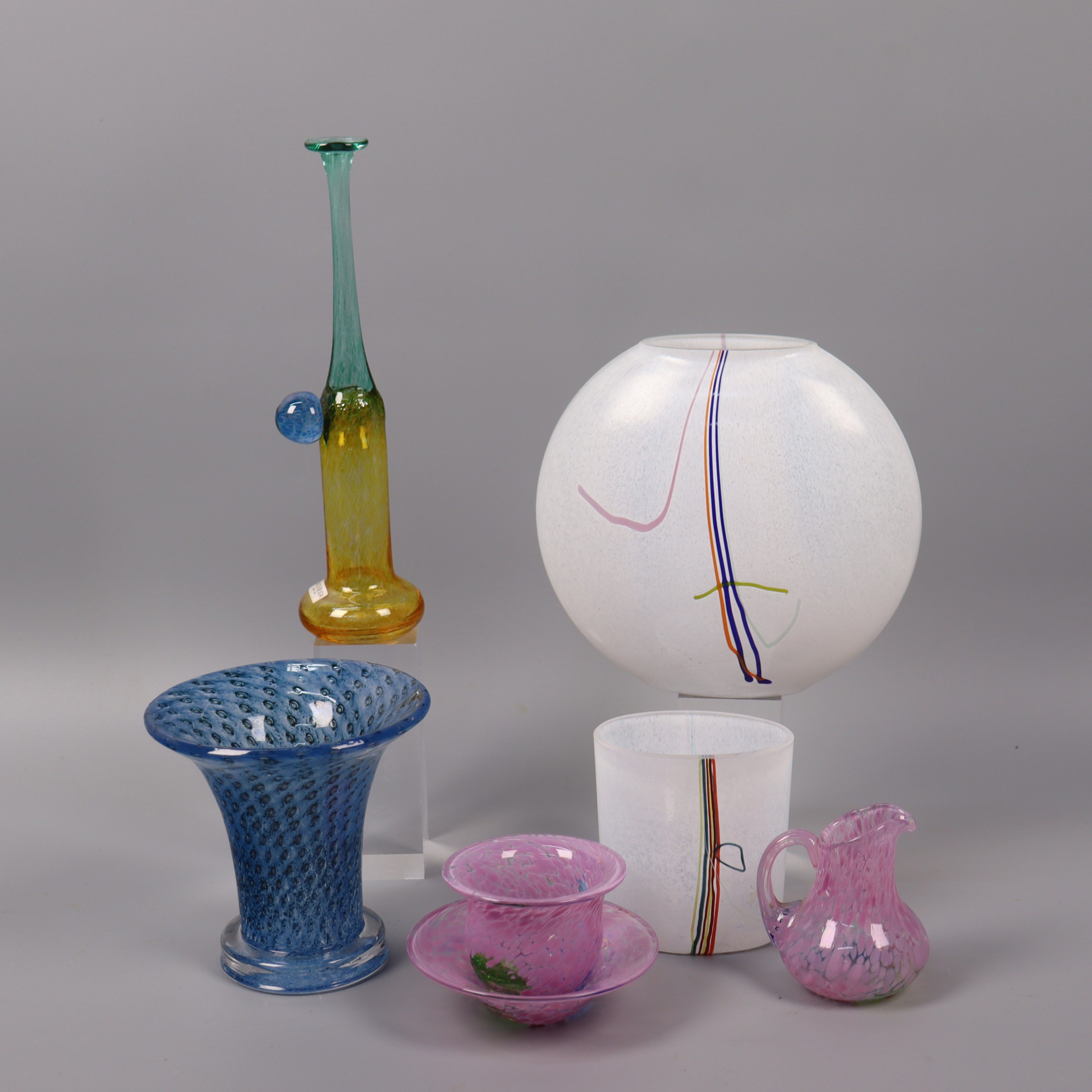 VASER, glas, Bertil Vallien och Ulrica Hydman Vallien, Kosta Boda, ekenäs mm, 7 delar.