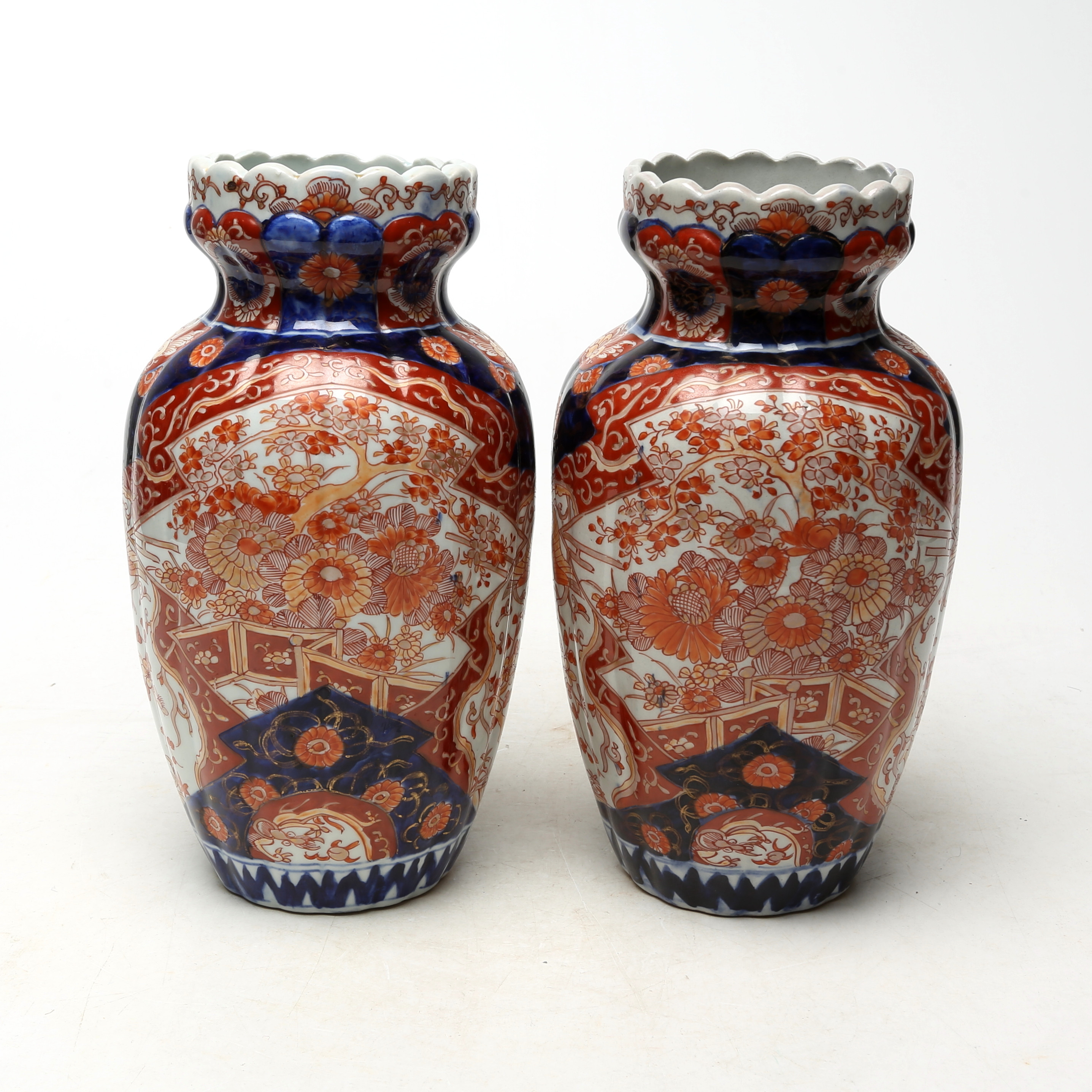 PARVASER 2 st, porslin, Imari, Japan, sannolikt 1800-tal.