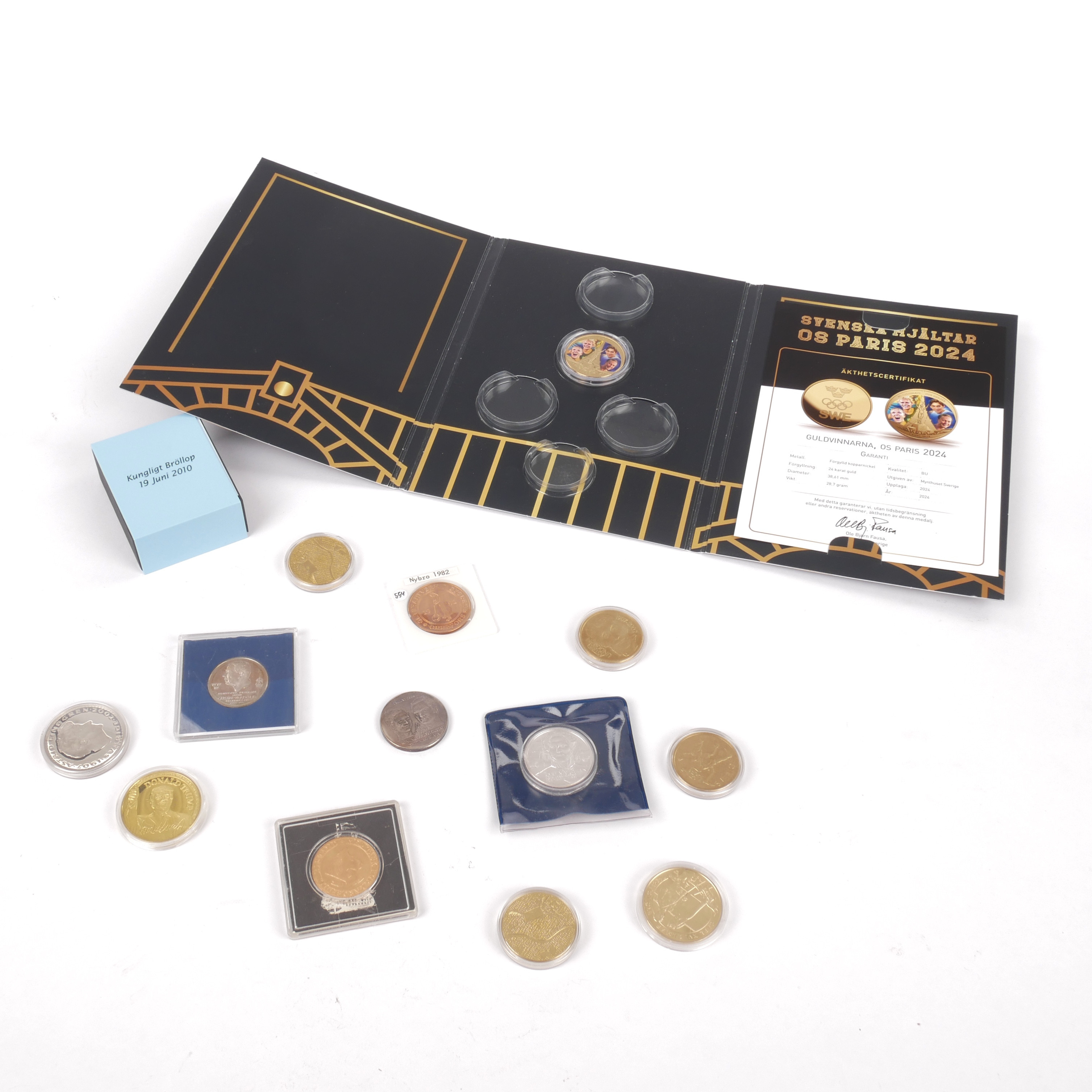 SAMLARMYNT OCH MEDALJER, 14 st, bla silver.