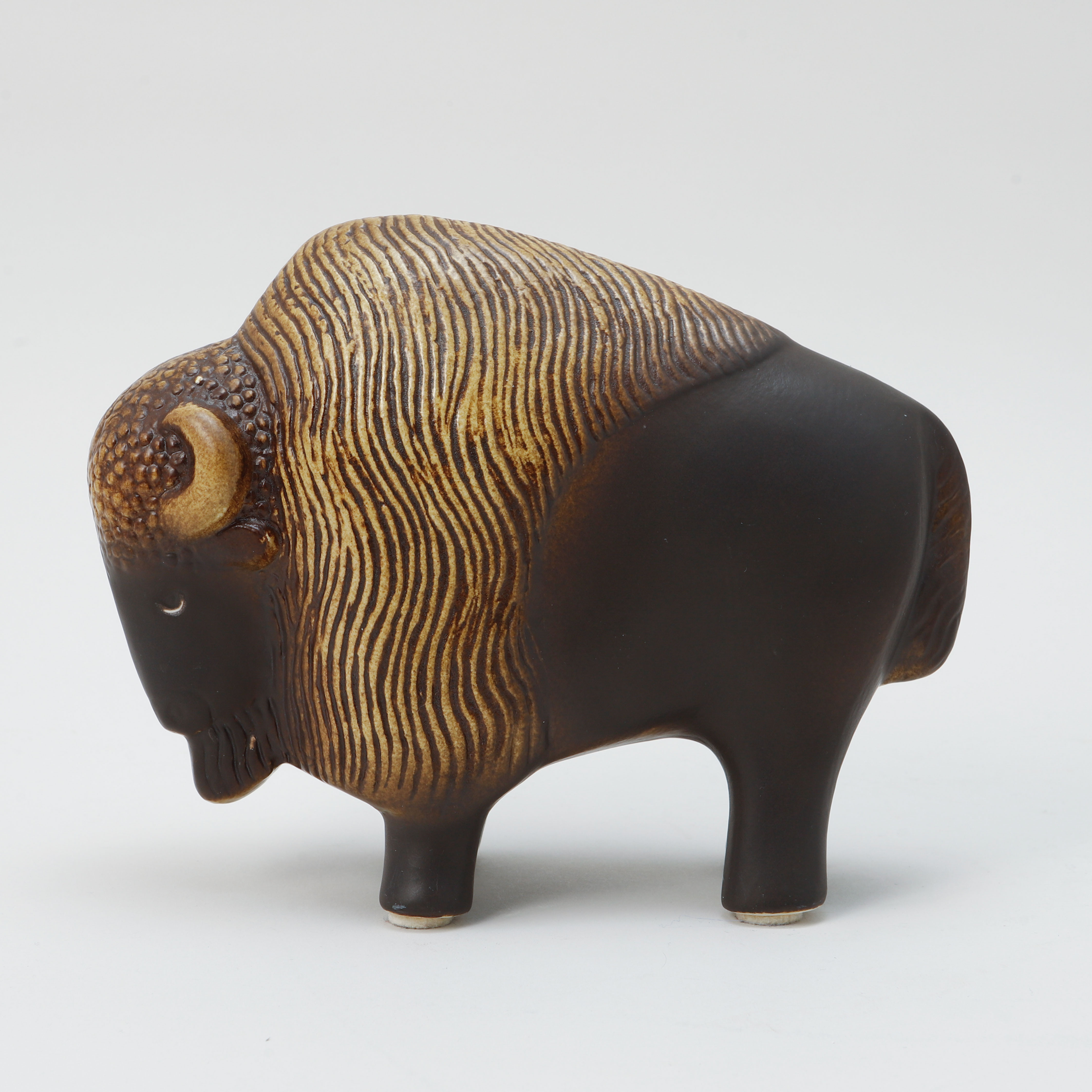 LISA LARSON. "Visent", stengods, limiterad upplaga på 2000 exclusivt för NK.