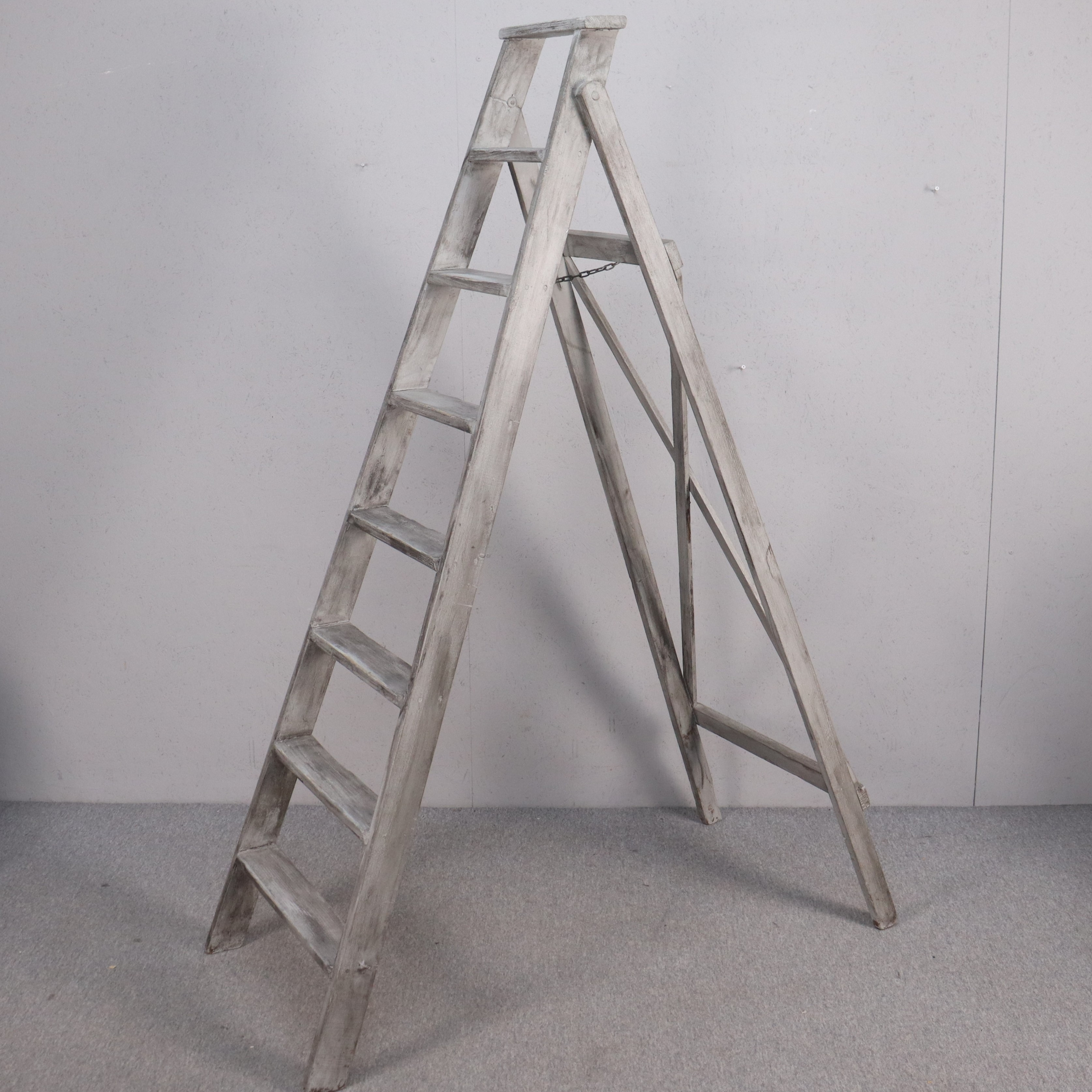 STEGE, trä, 1900-tal.