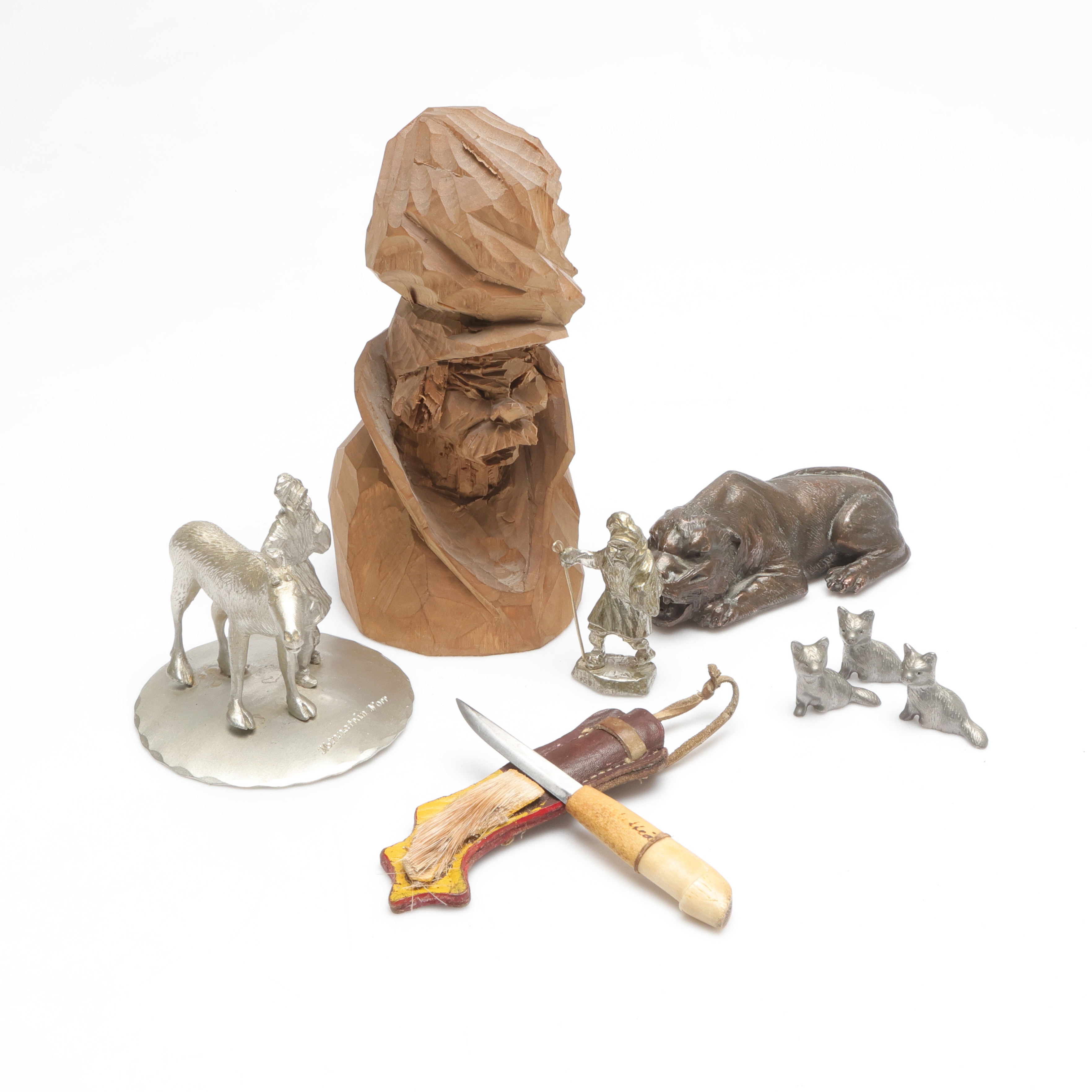 PARTI, 8 delar, skulpturer, samt kniv.