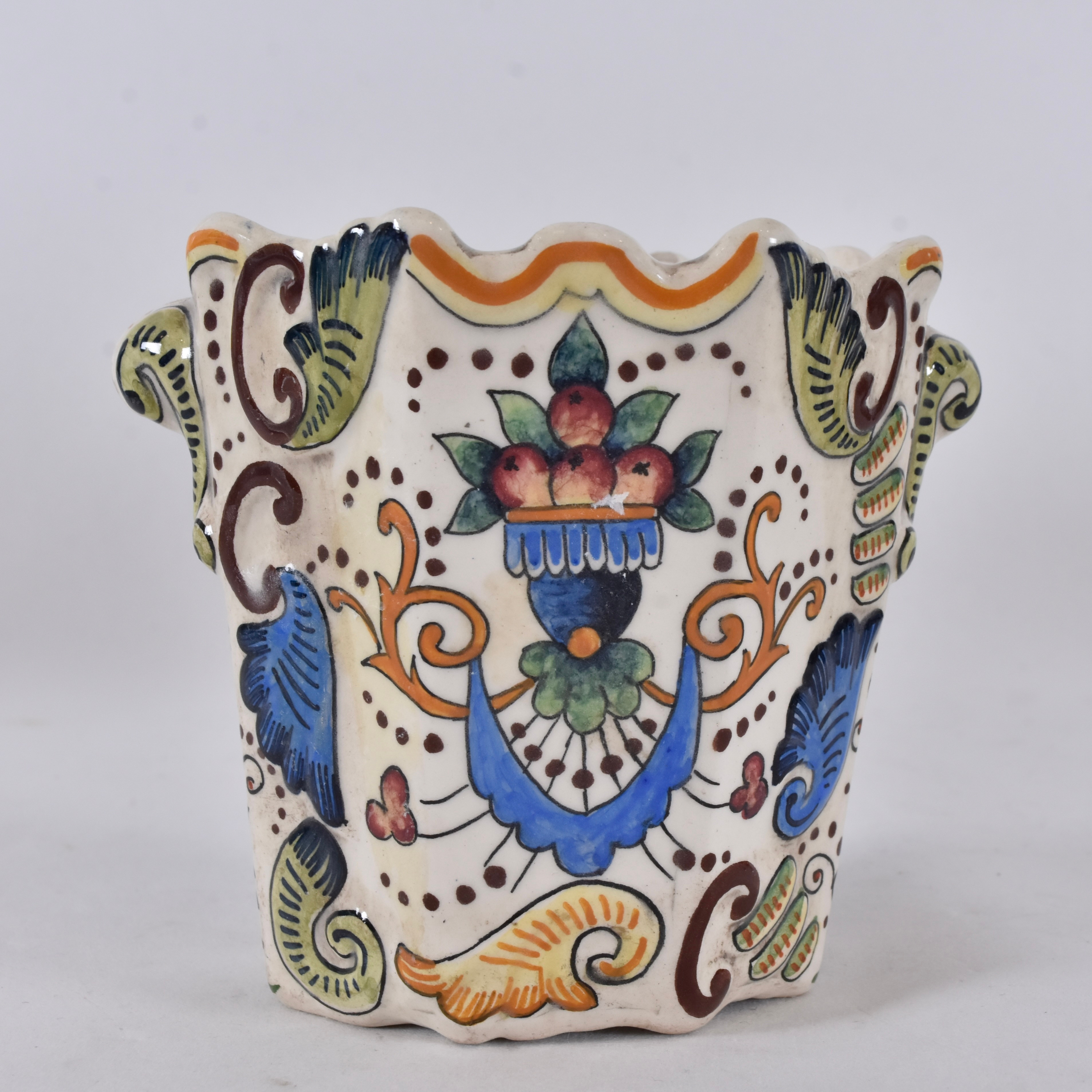 YTTERFODER, fajans, Frankrike, 1900-talets första hälft.