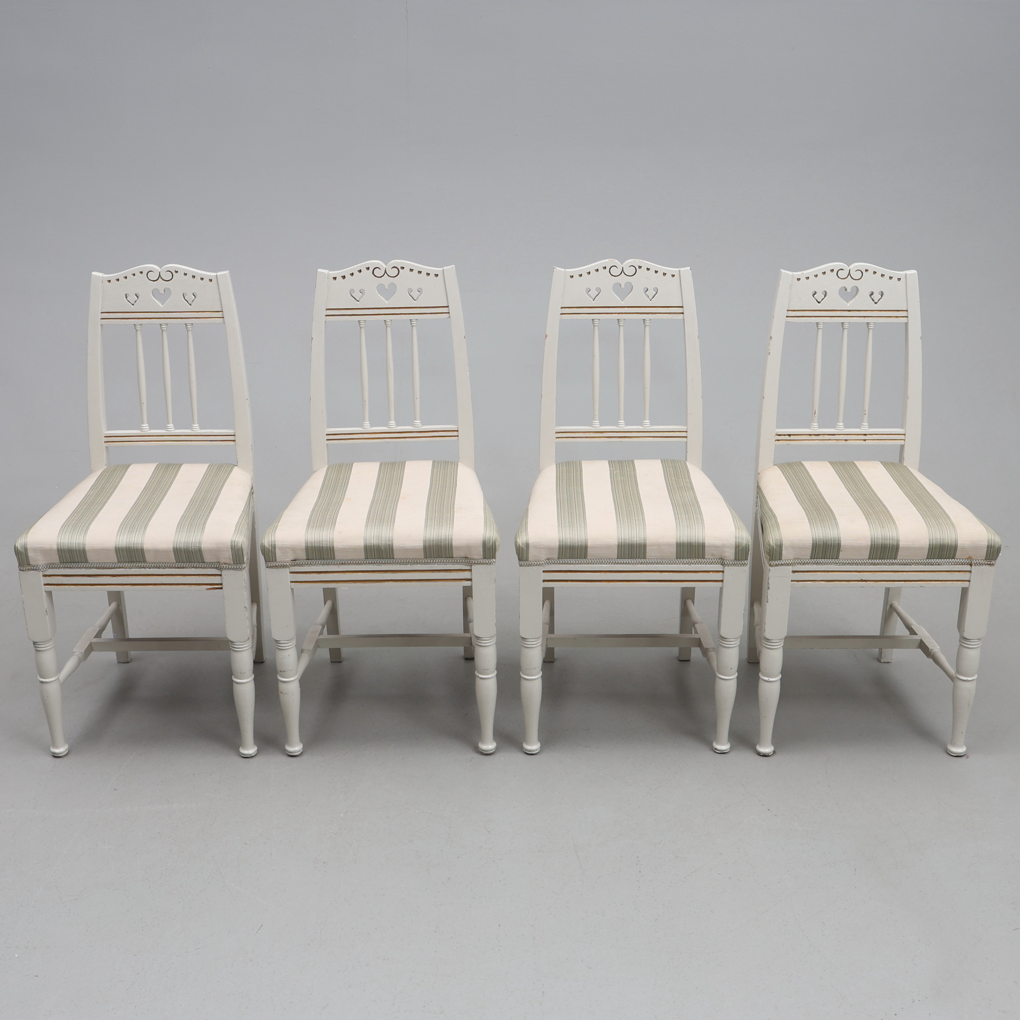 STOLAR, 4 st, gustaviansk stil bemålade, 1900-tal.