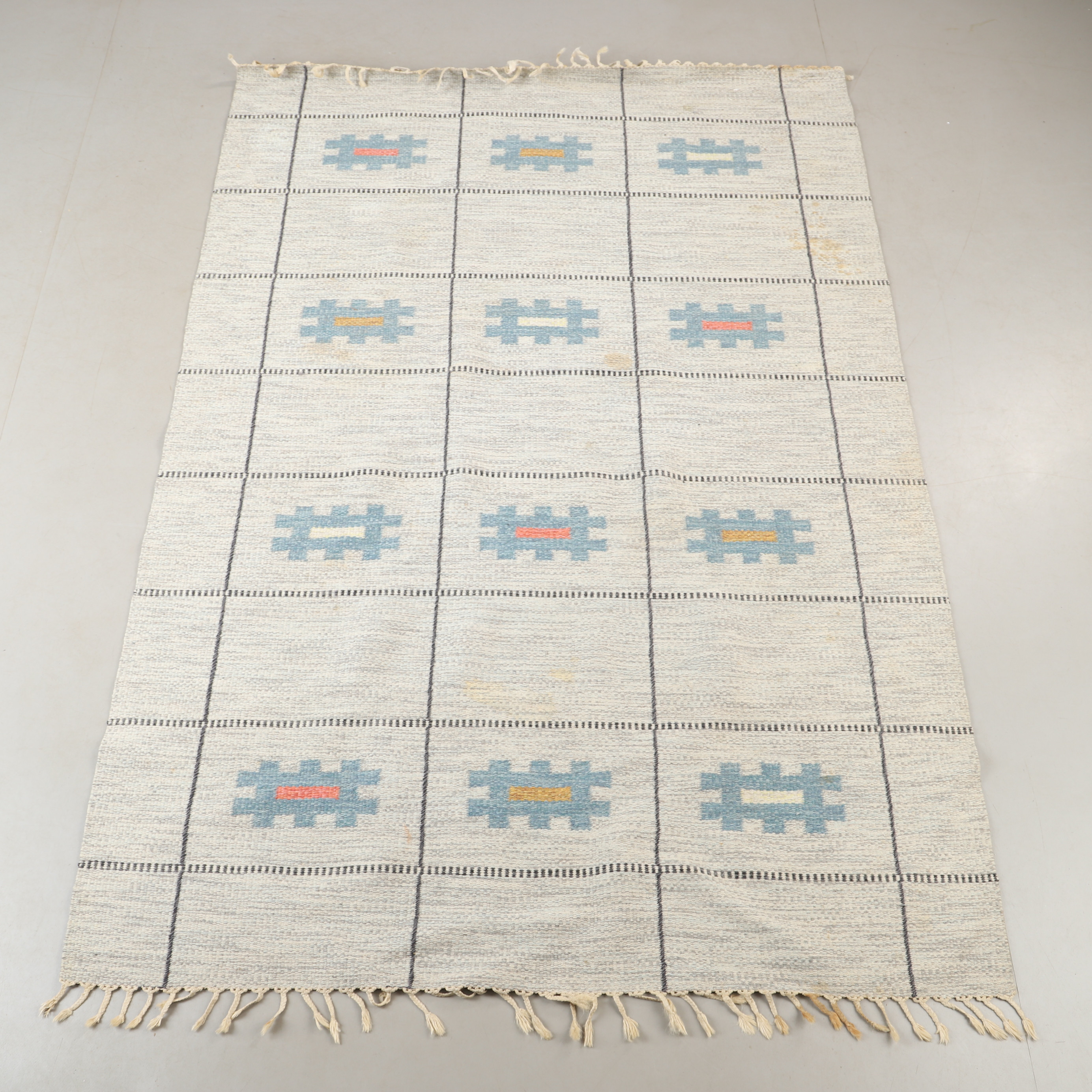 MATTA, rölakan, 245 x 165 cm.