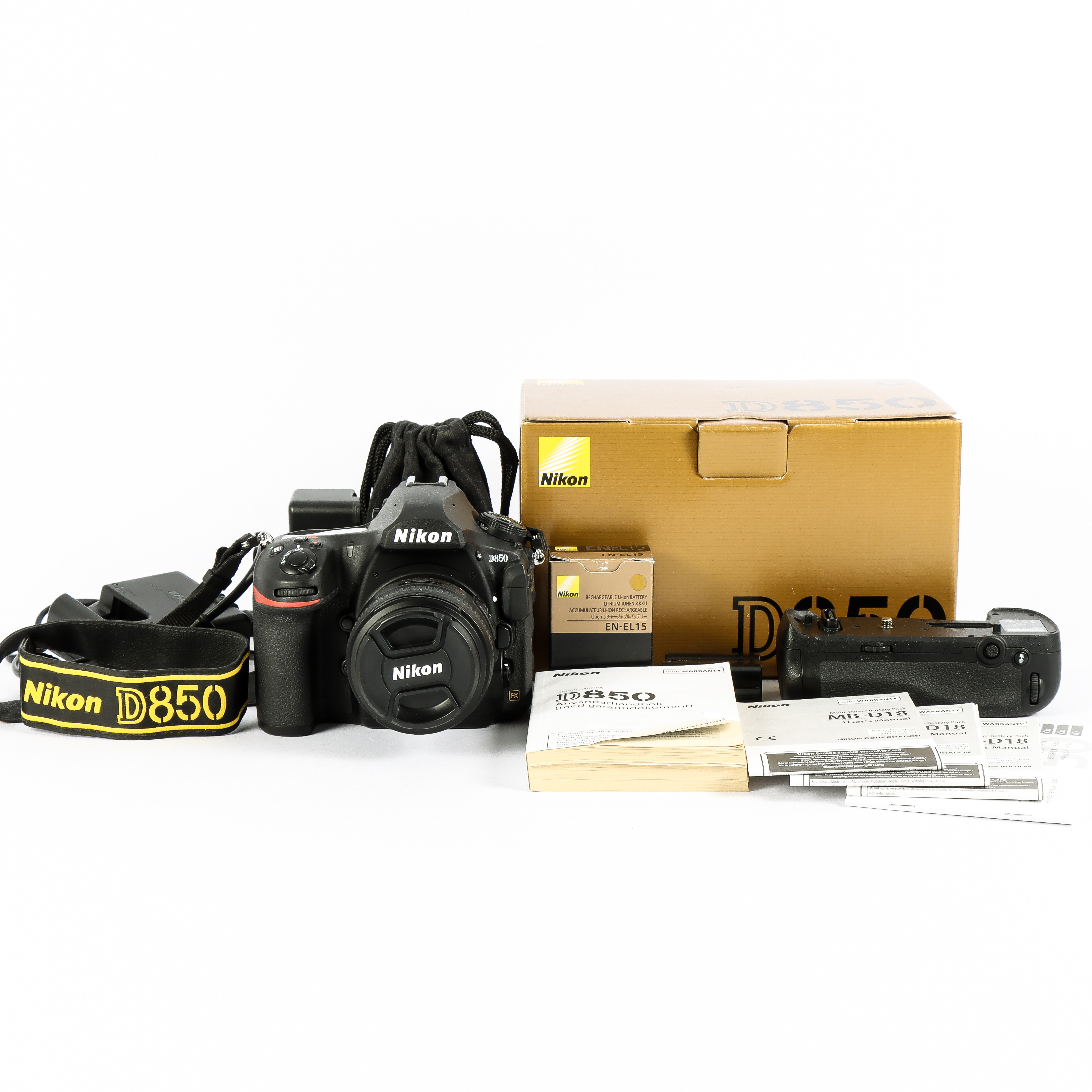 NIKON D850 Med objektiv AF-S Nikkor 50 mm f/1.4G.