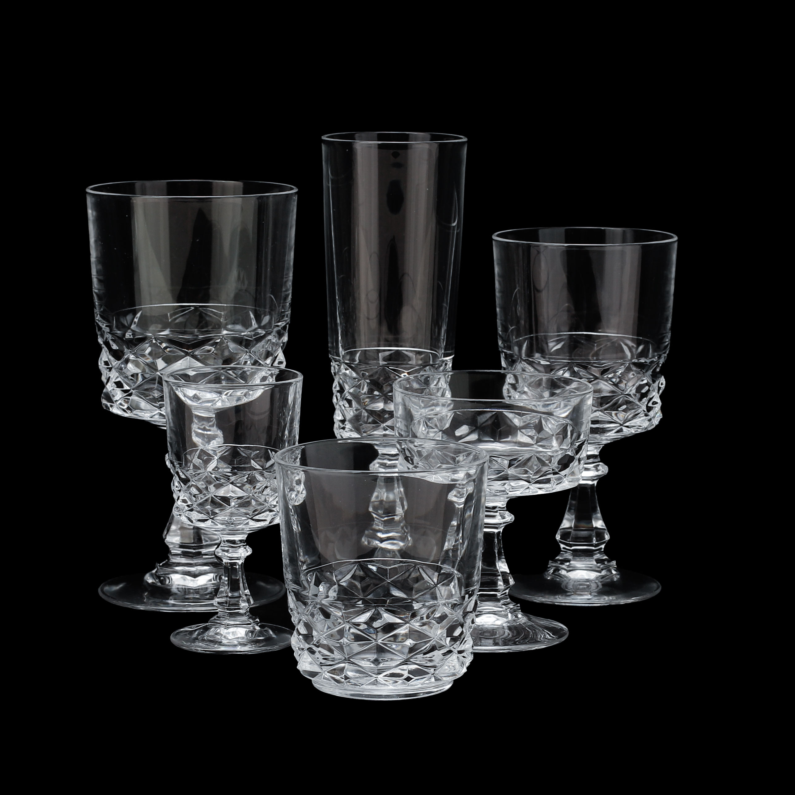 GLASSERVIS, 78 delar, "Durand Diamond", Cristal d'Arques.