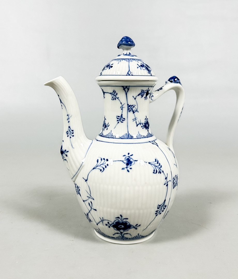 MUSSELMALET, kaffekanna, Royal Copenhagen, Danmark.