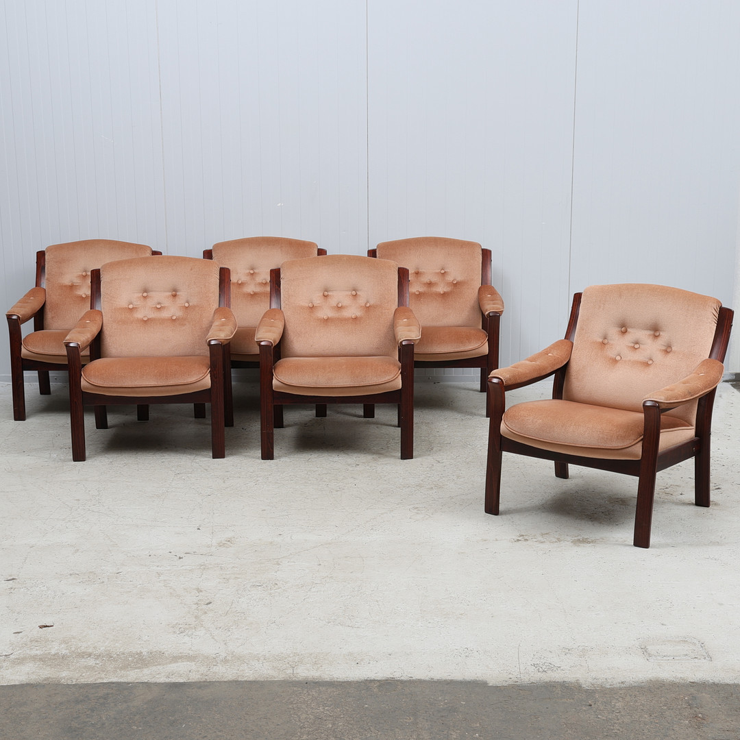 FÅTÖLJER, 6 st, plyschklädsel, 1900-talets senare hälft.